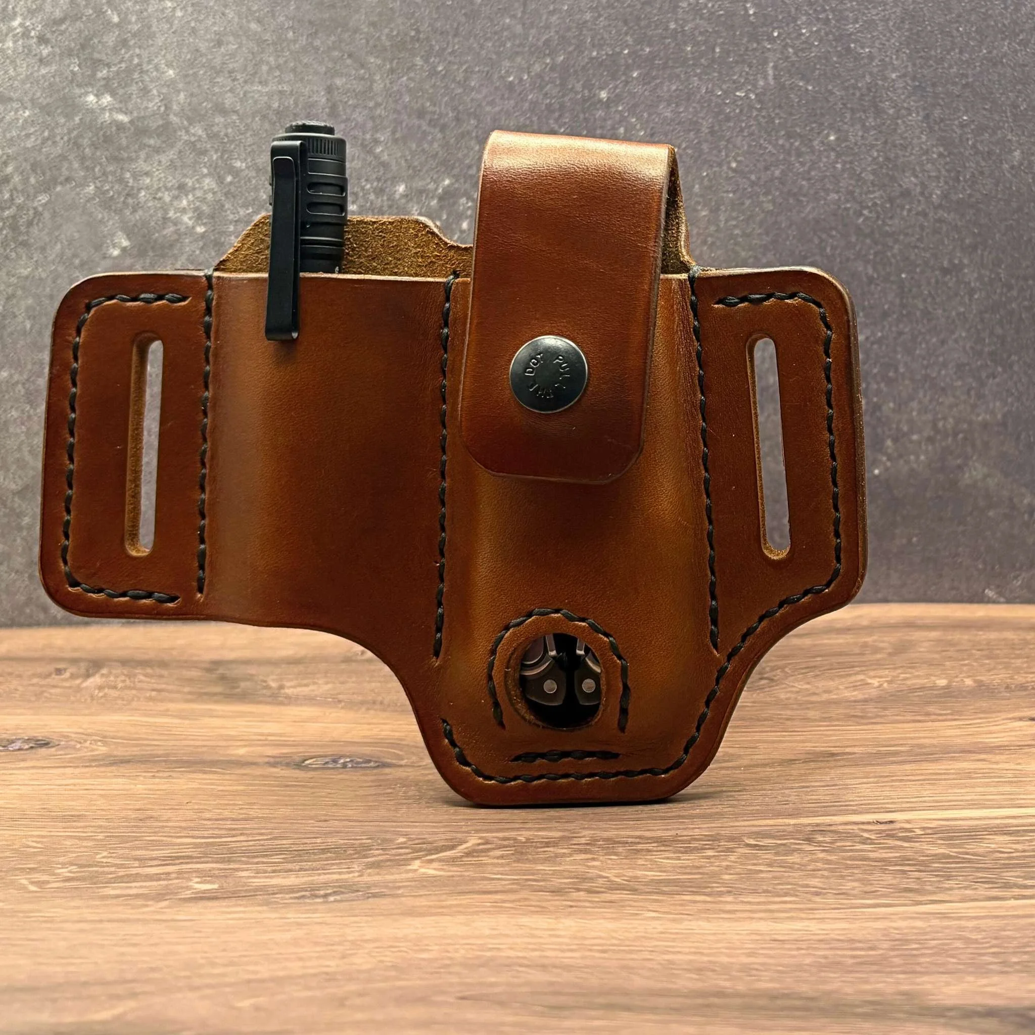 Leather multi-tool sheath for everyday carry