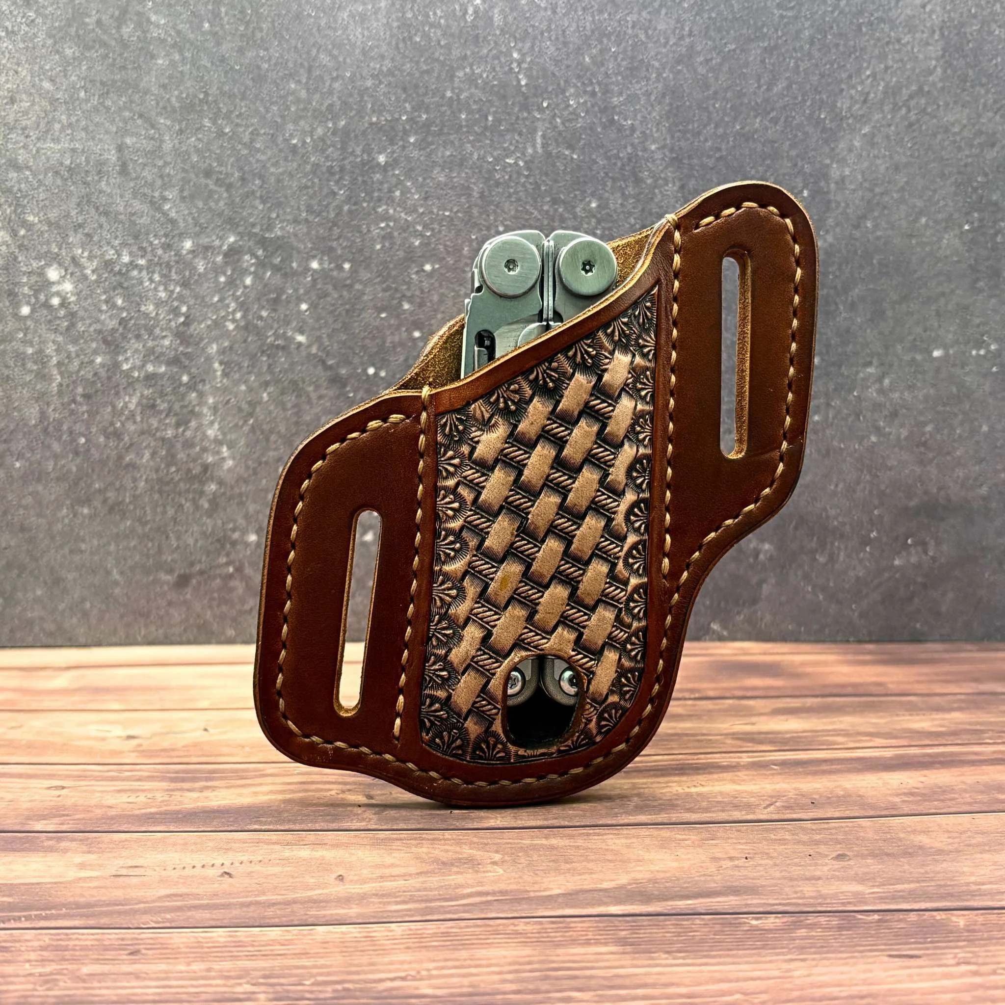 Leather multi-tool sheath for everyday carry