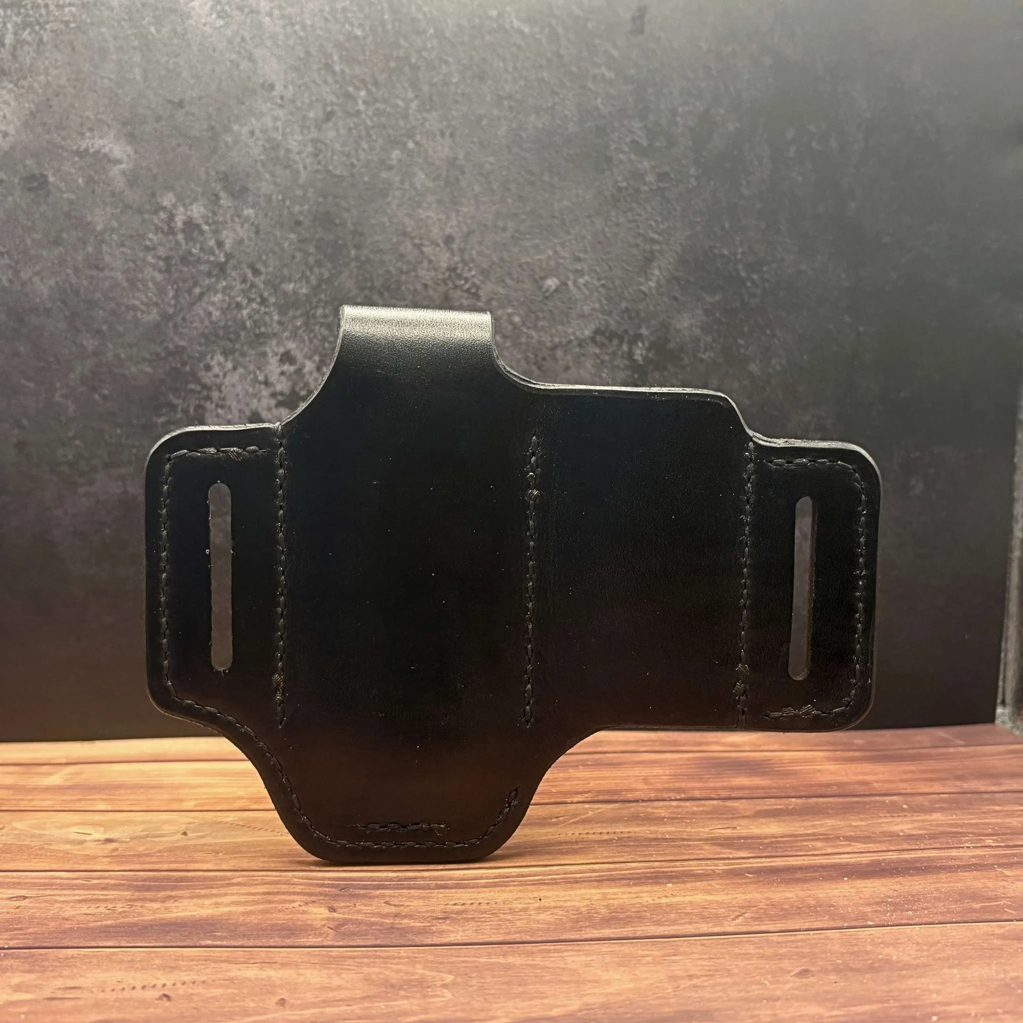 Leather multi-tool sheath for everyday carry