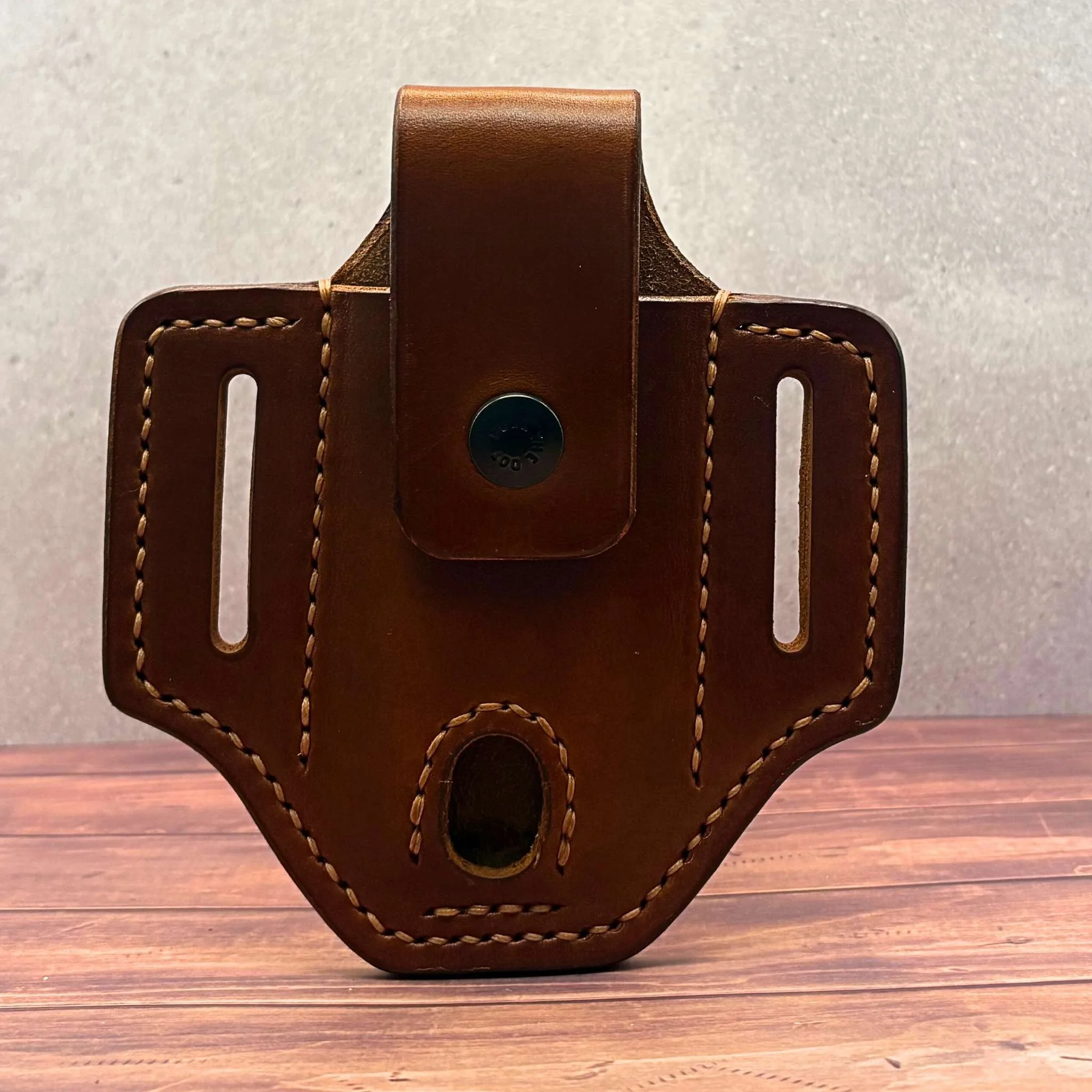 Leather multi-tool sheath for everyday carry