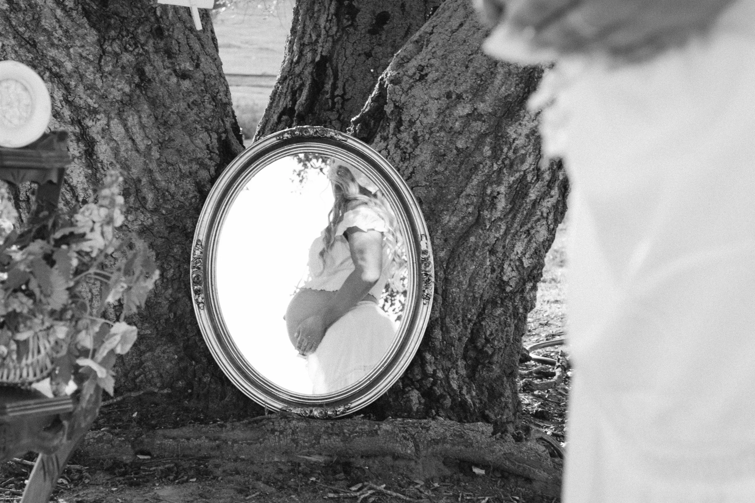 pregnancy-reflection-in-mirrow.jpg