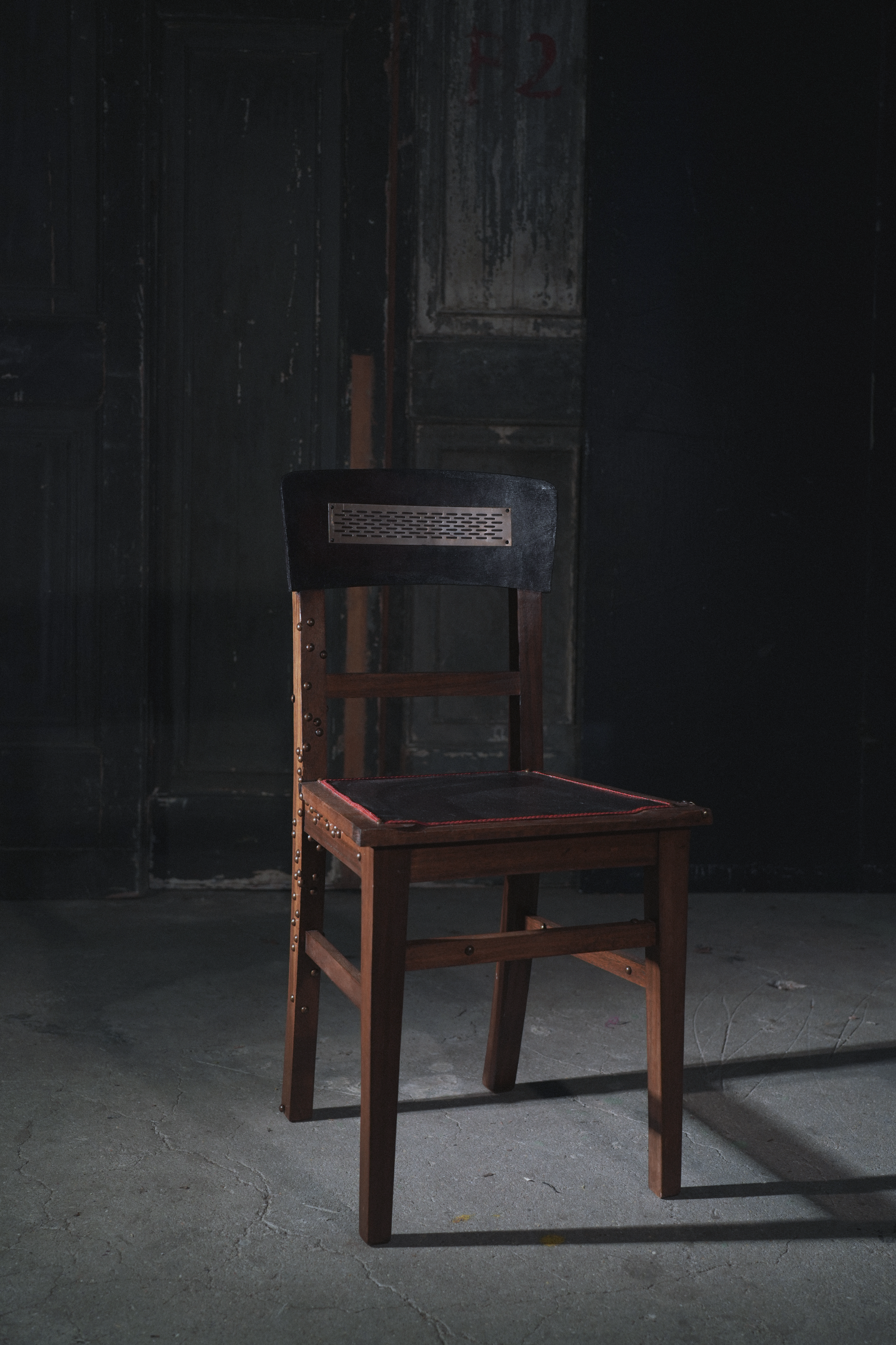 Chair 01 – Gus (exp_)