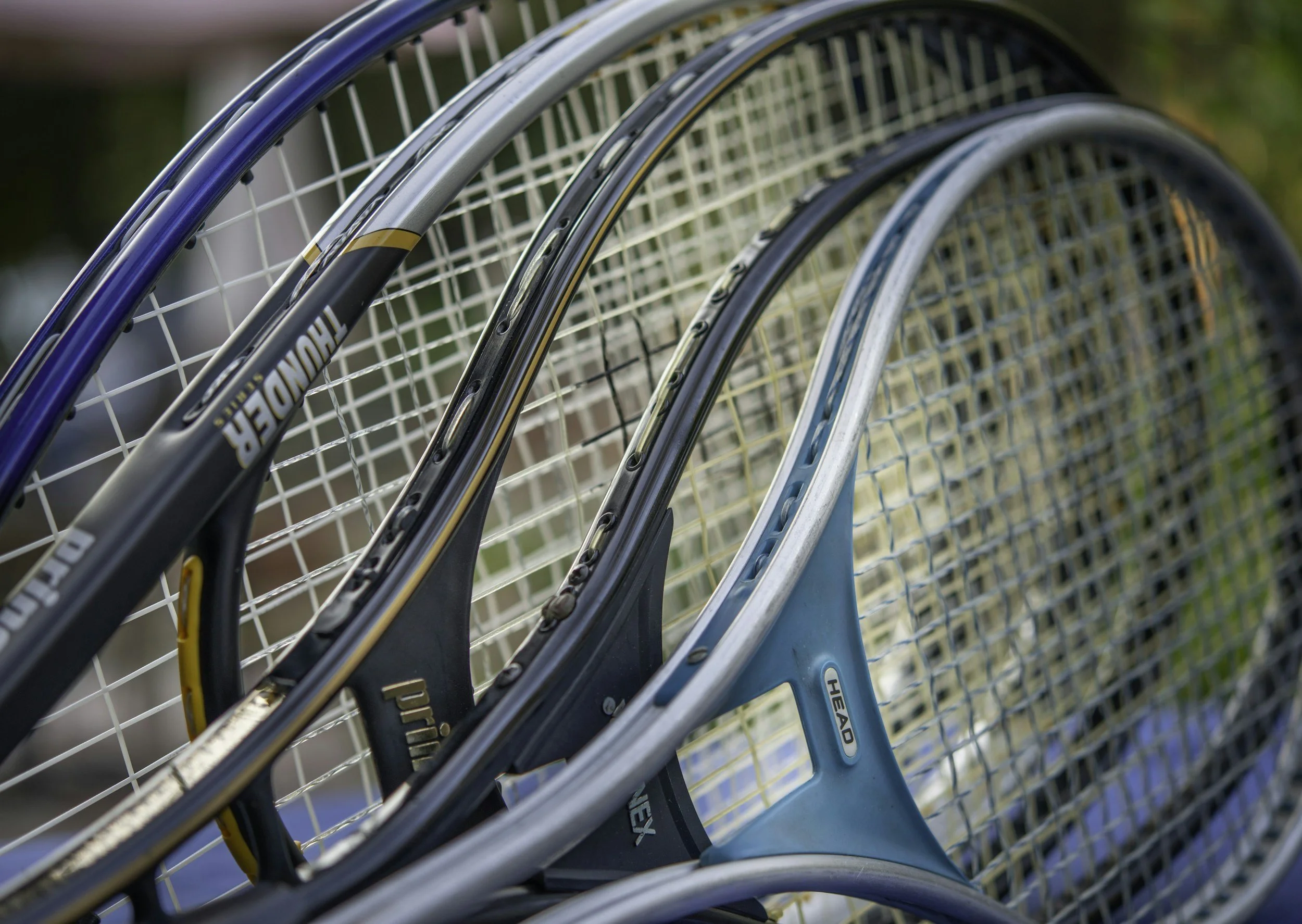 Find Your Perfect Tennis Racquet: Expert Tips for Selecting the Right Fit and Feel