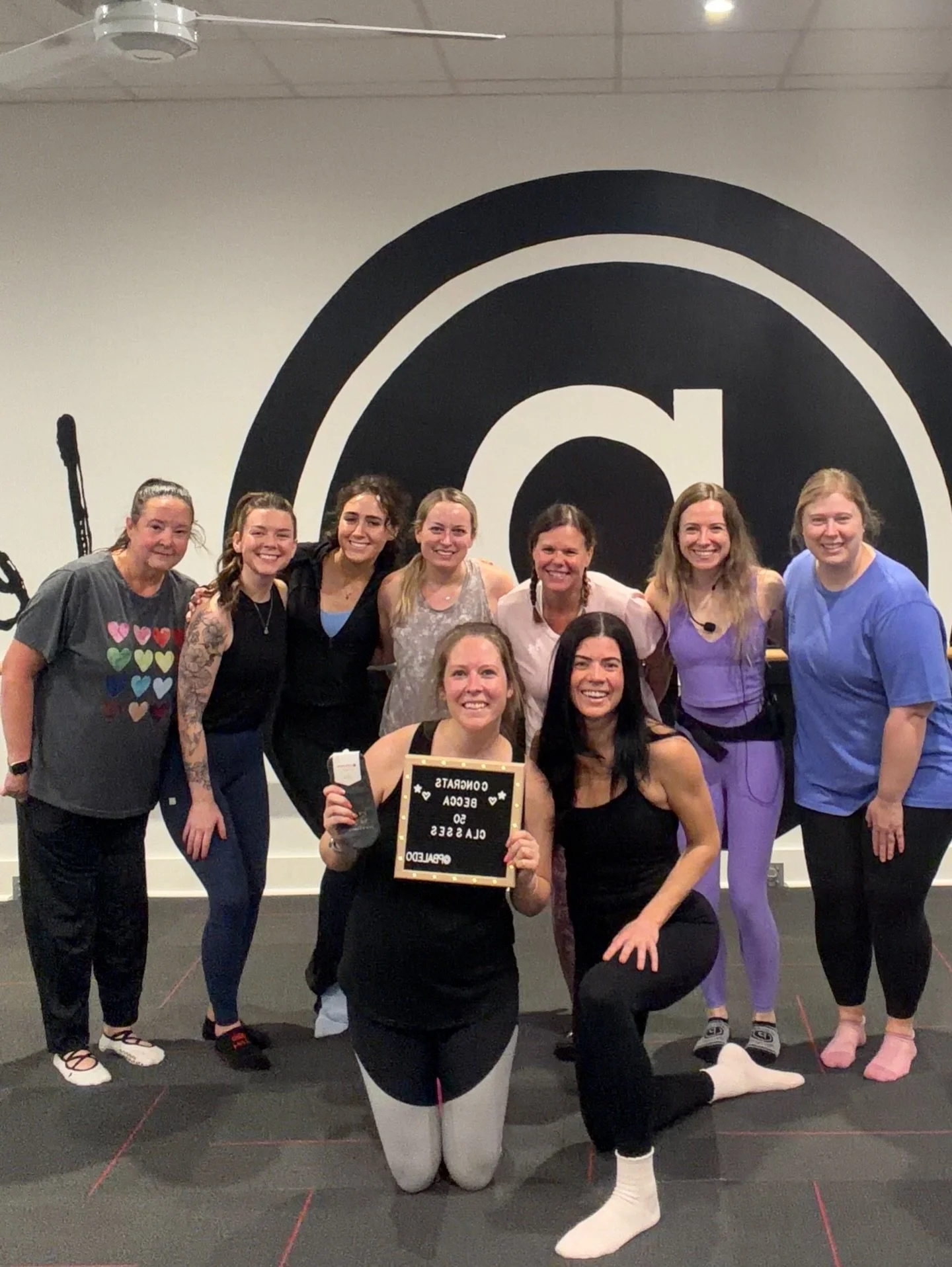 50 classes for Becca! 🎉
We had so much fun celebrating Becca&rsquo;s 50th at the barre today. Congratulations on this milestone &mdash; next stop, 100! 💪🏼