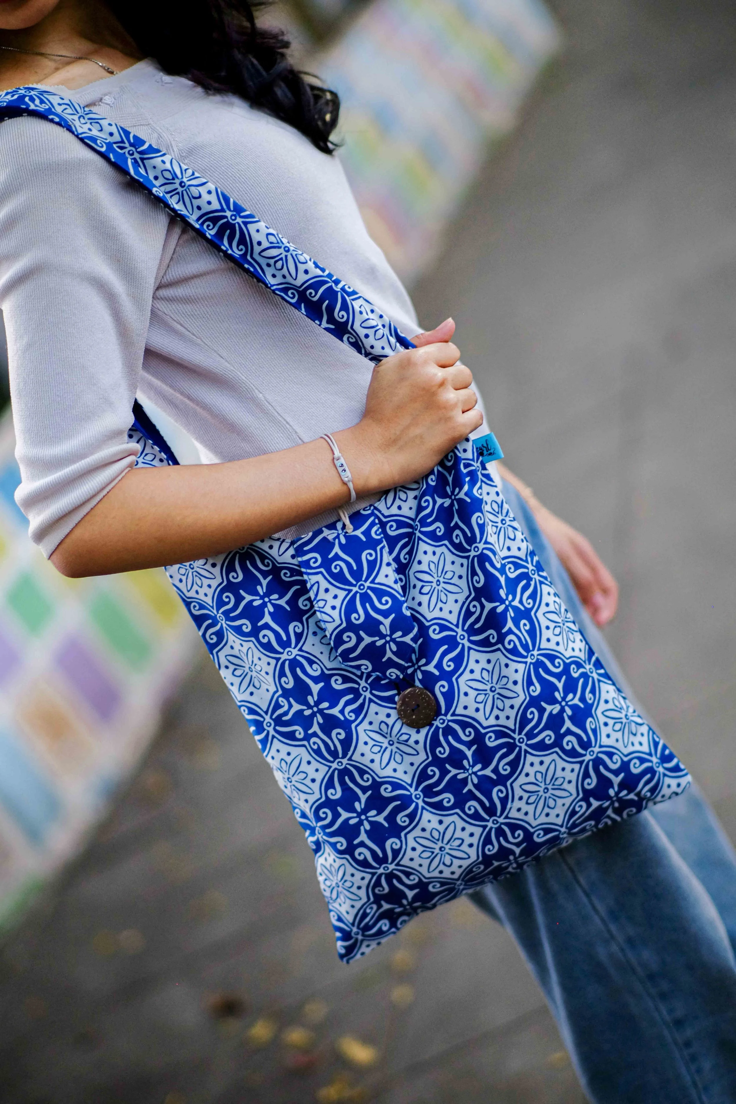 Blue Batik Hobo Bag w_ Button 10.jpg