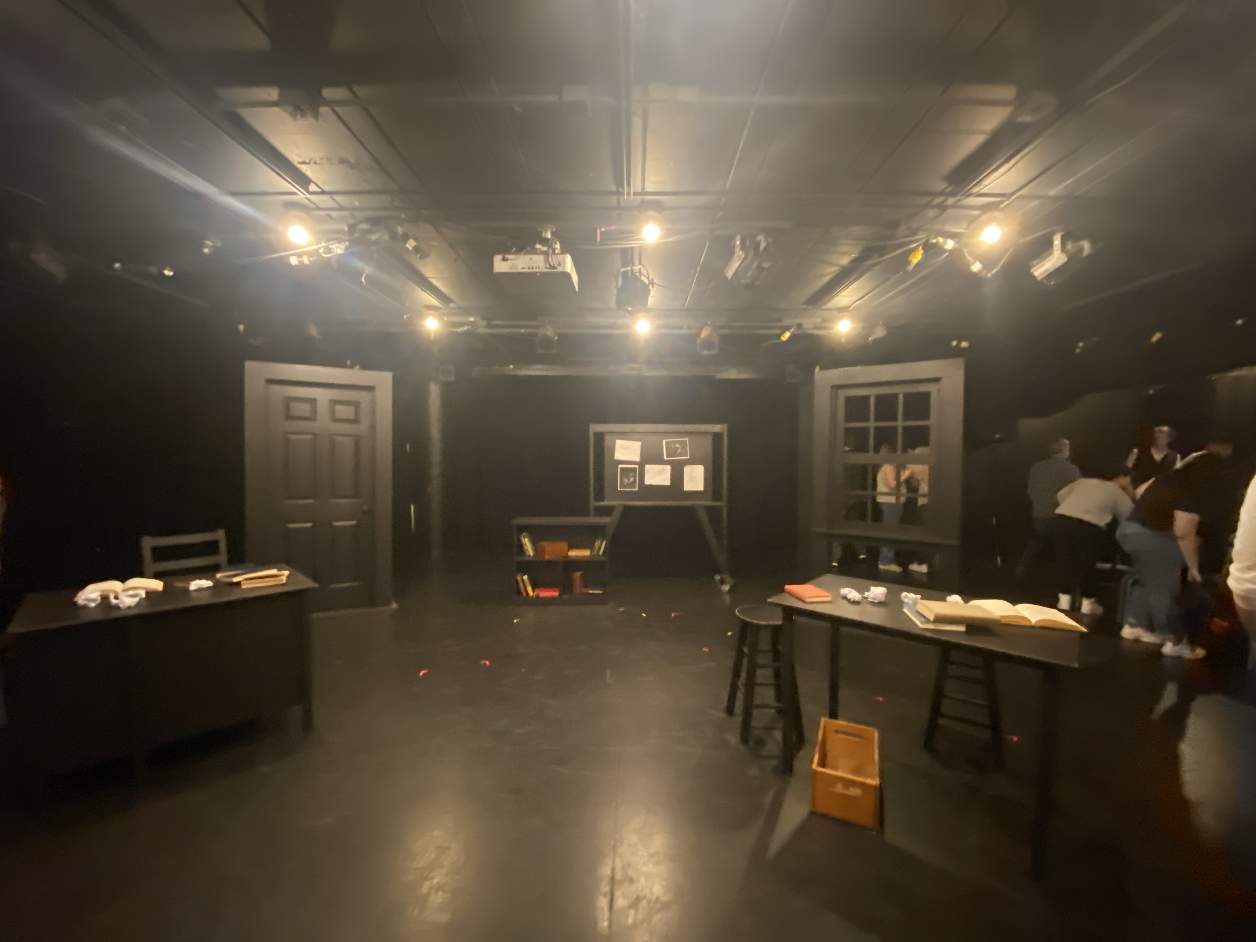 Silent Sky - Scene Set