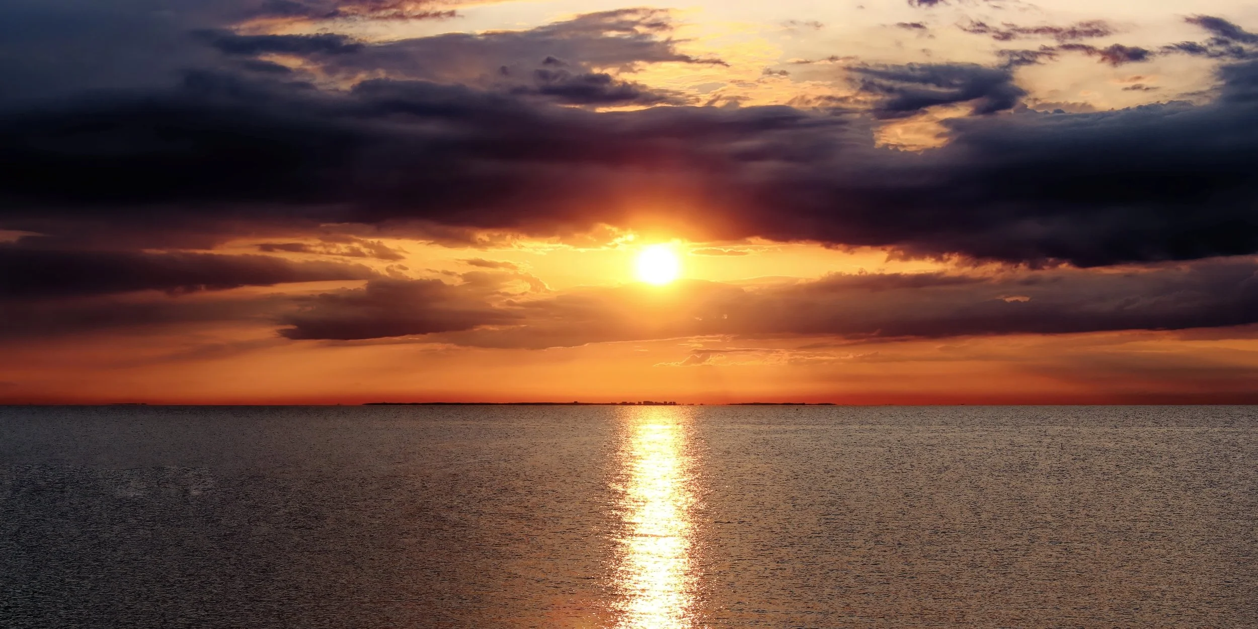 last-light-over-hampton-bay-kent-sunset-fine-art-photography-print.jpg