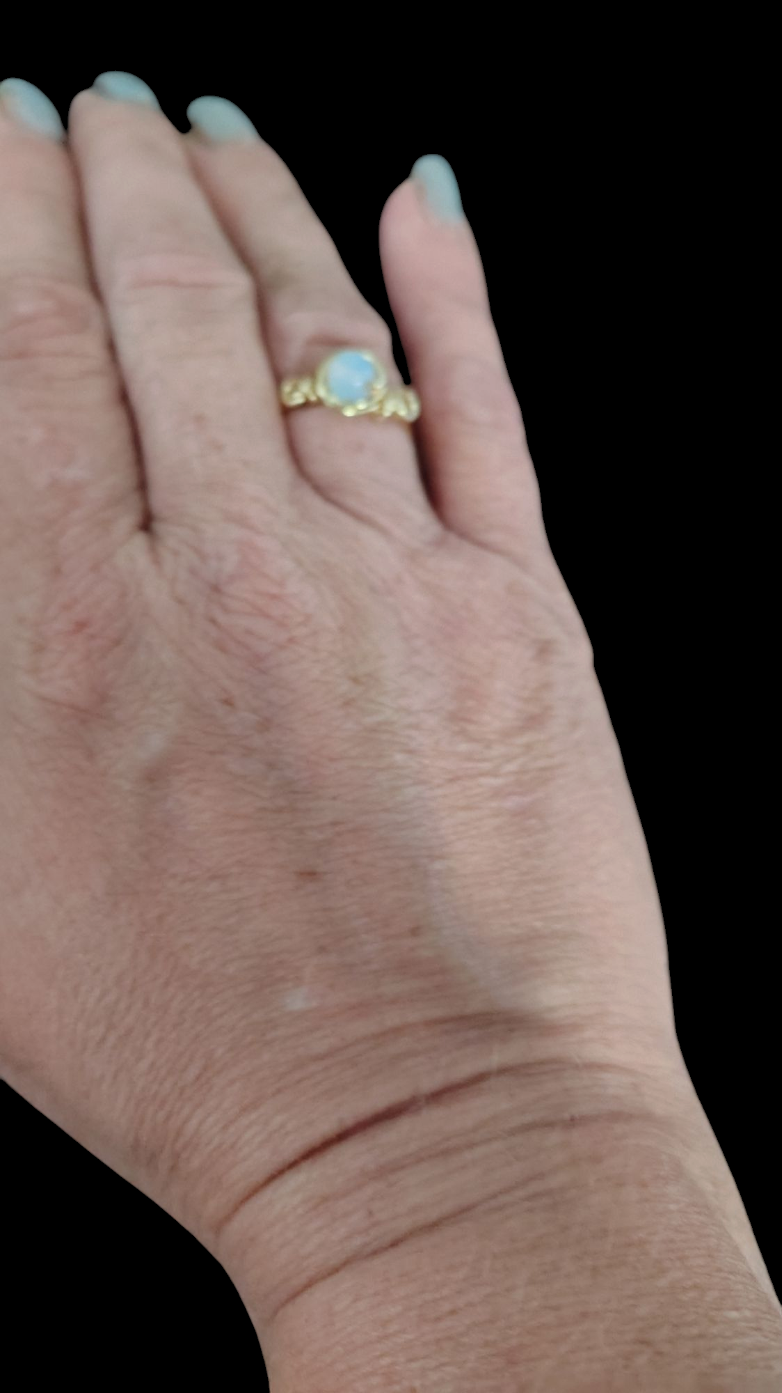 opal ring 2.png