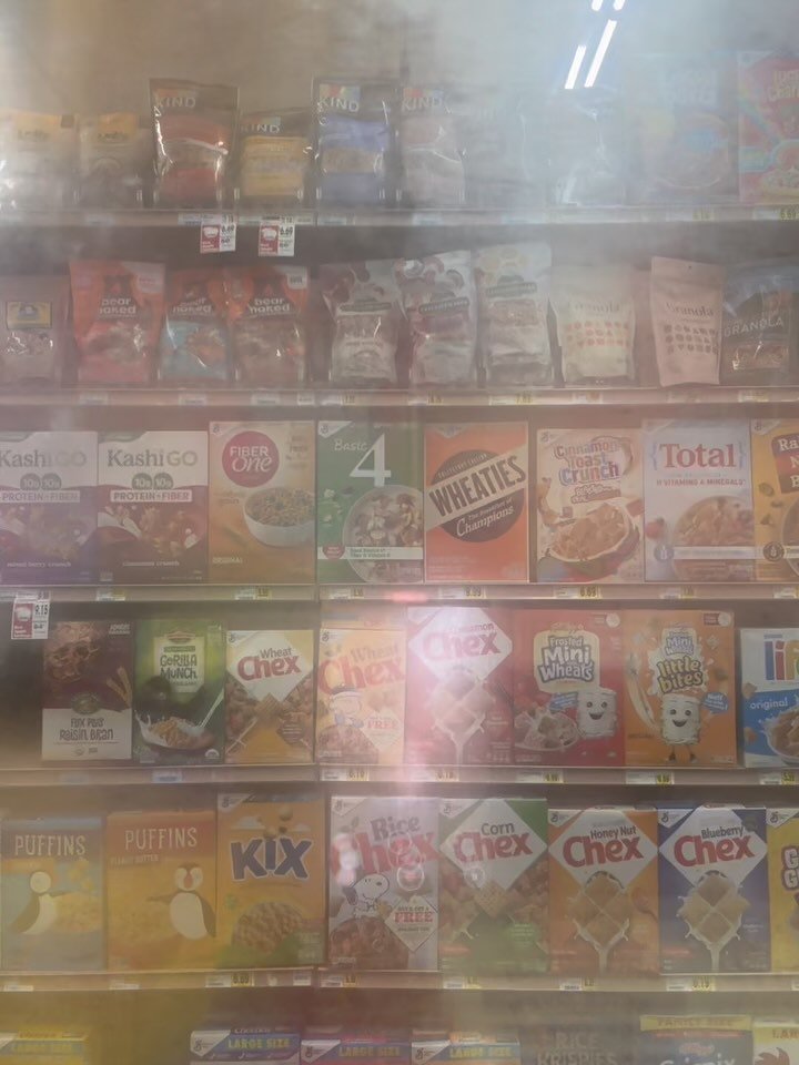 Less than ten weeks to Tokyo marathon training as a mom of 3 that works as a fitness instructor and running coach. This week threw a curveball with a flare of patellofemoral pain in my right knee :/ prob from too much intensity post hyrox (essentiall