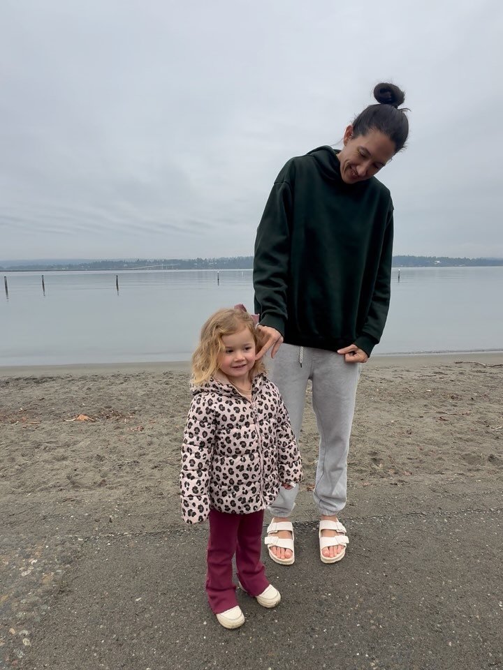 can you guess my favorite food? Luka picked my suit out 🍟. hello 2026 I&rsquo;m excited to create magic in this year especially with my family, my running community and my @barrys people. my word for 36 is intentional. that carries into this new yea