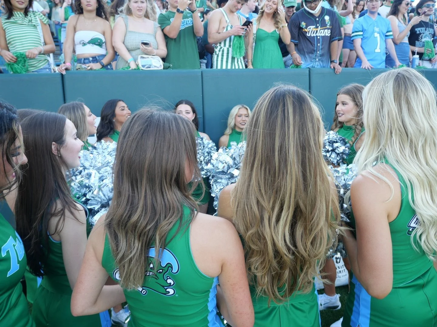 Strong women, Stronger together. Athletes.

Happy National Women in Sports Day from The Tulane Shockwave Dance Team. 🌊