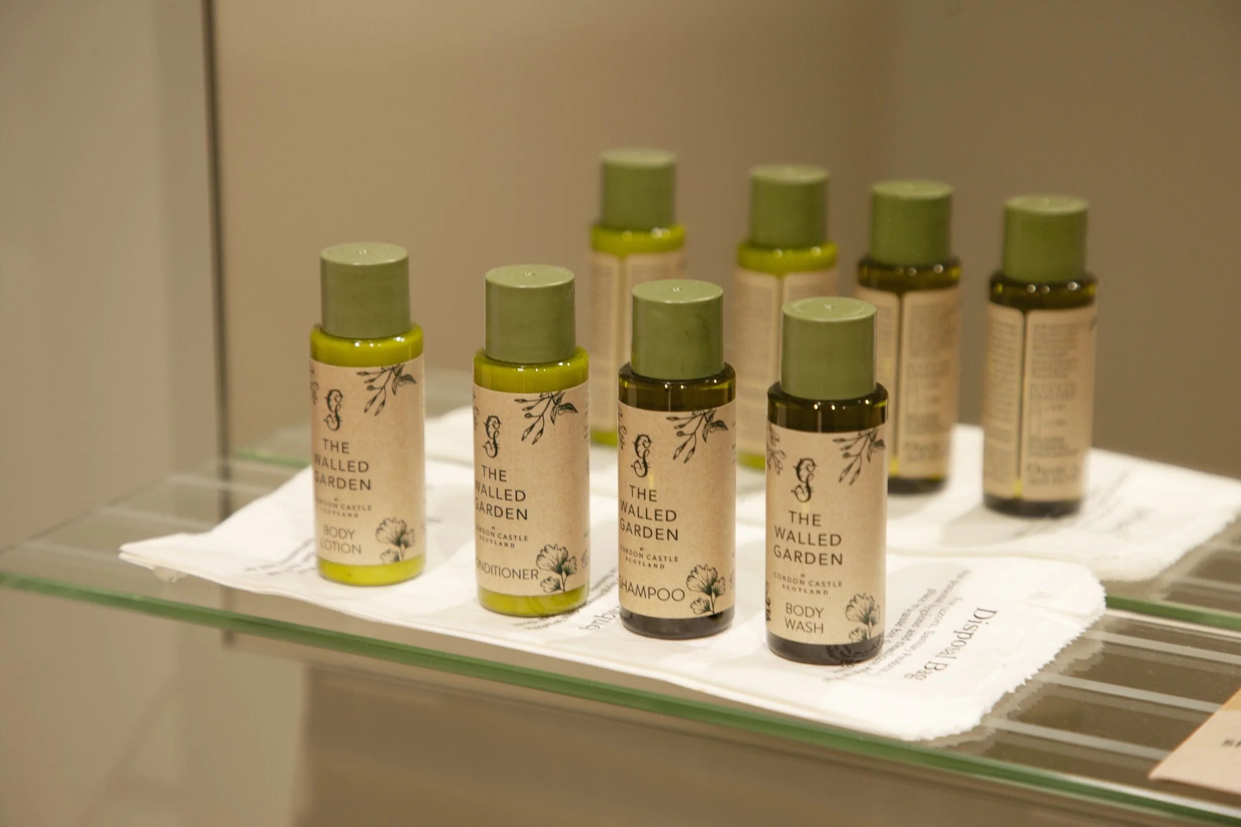 1Z6E9449 R21 insert.jpg