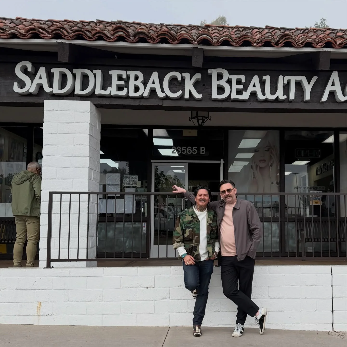 We were so blessed to have @rickyhodge and @clever_mustache visit our school and share all of their wisdom, experience, and perspective they&rsquo;ve accrued over the years. Seeing Ricky&rsquo;s scissor over comb technique in-person was awesome! Stay