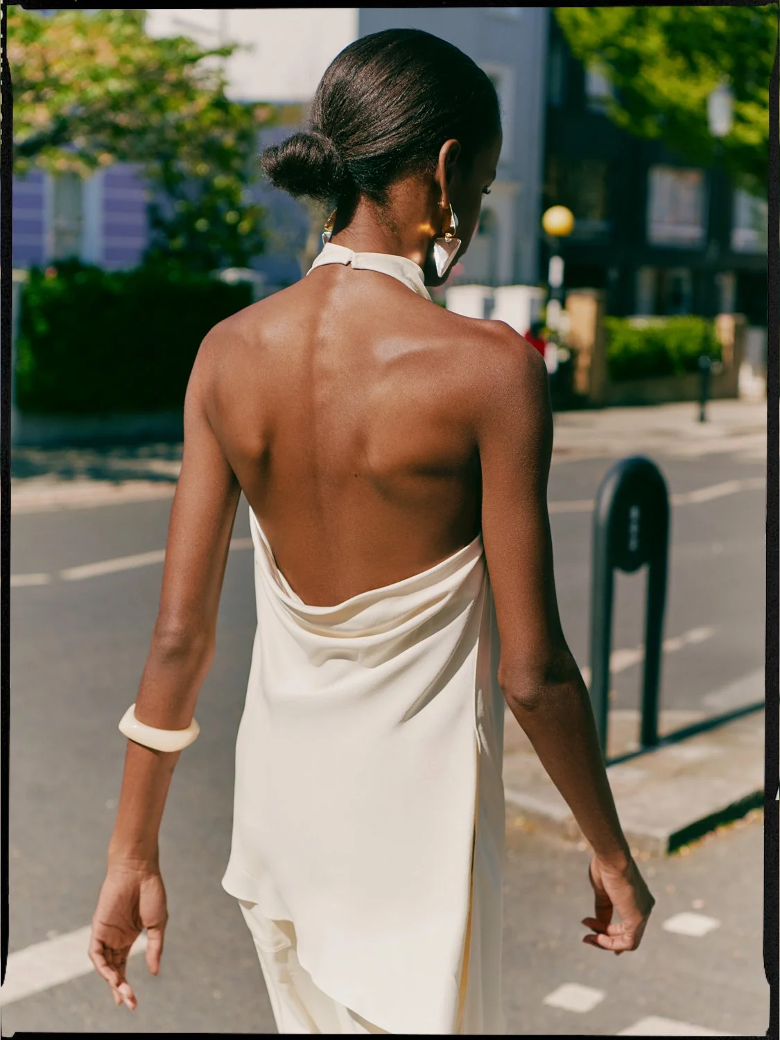 A DAY IN NOTTING HILL