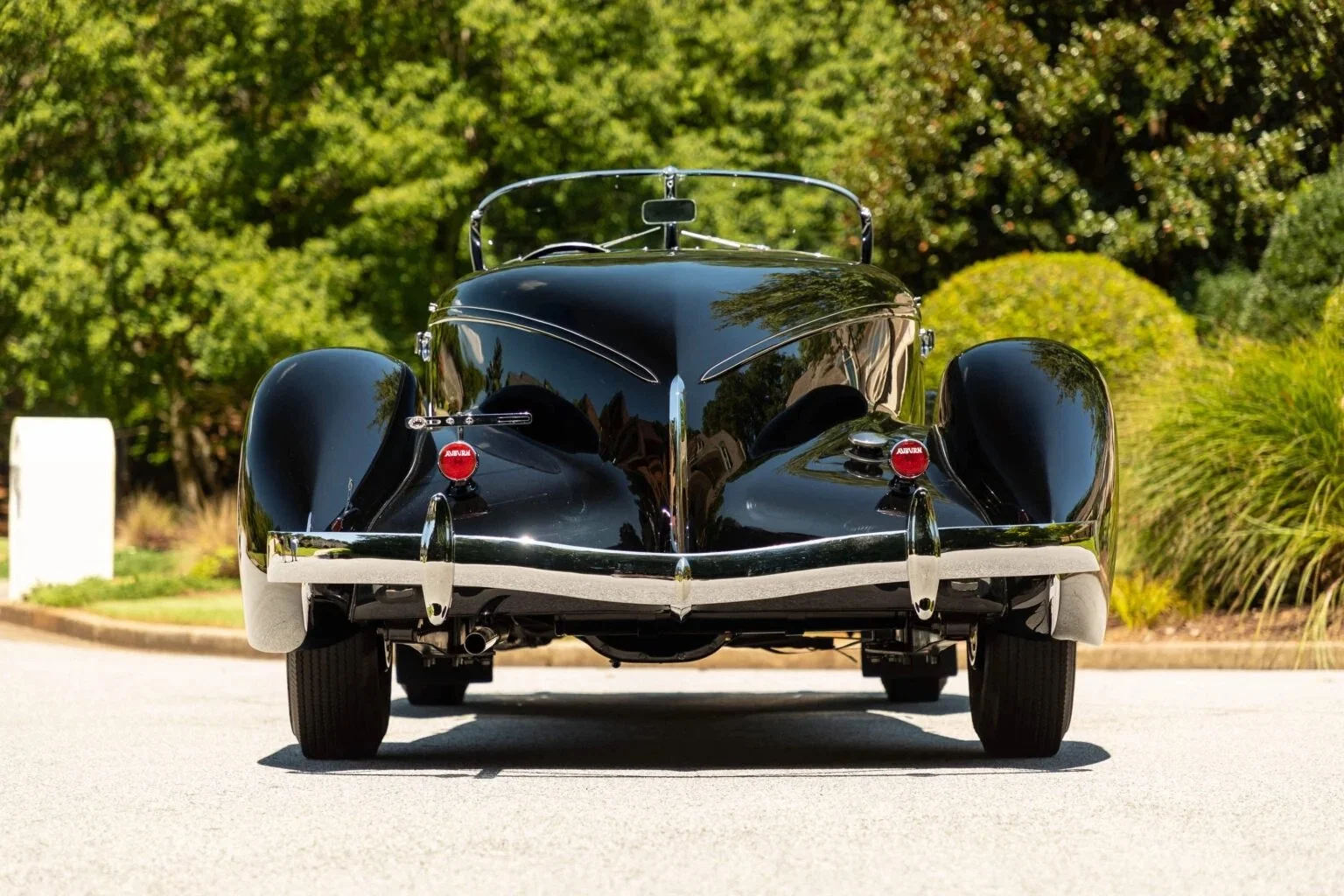 Auburn-851-Supercharged-Boattail-Speedster-8-1536x1024.jpeg