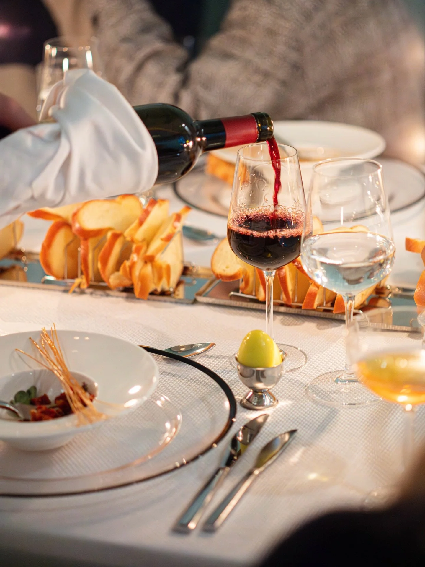 Welcome to the Matchmaker&rsquo;s Table. We partnered with @loxclub to host an intimate three-course dinner experience for their members, where guests were seated by compatibility and matches were revealed at the end of the evening.