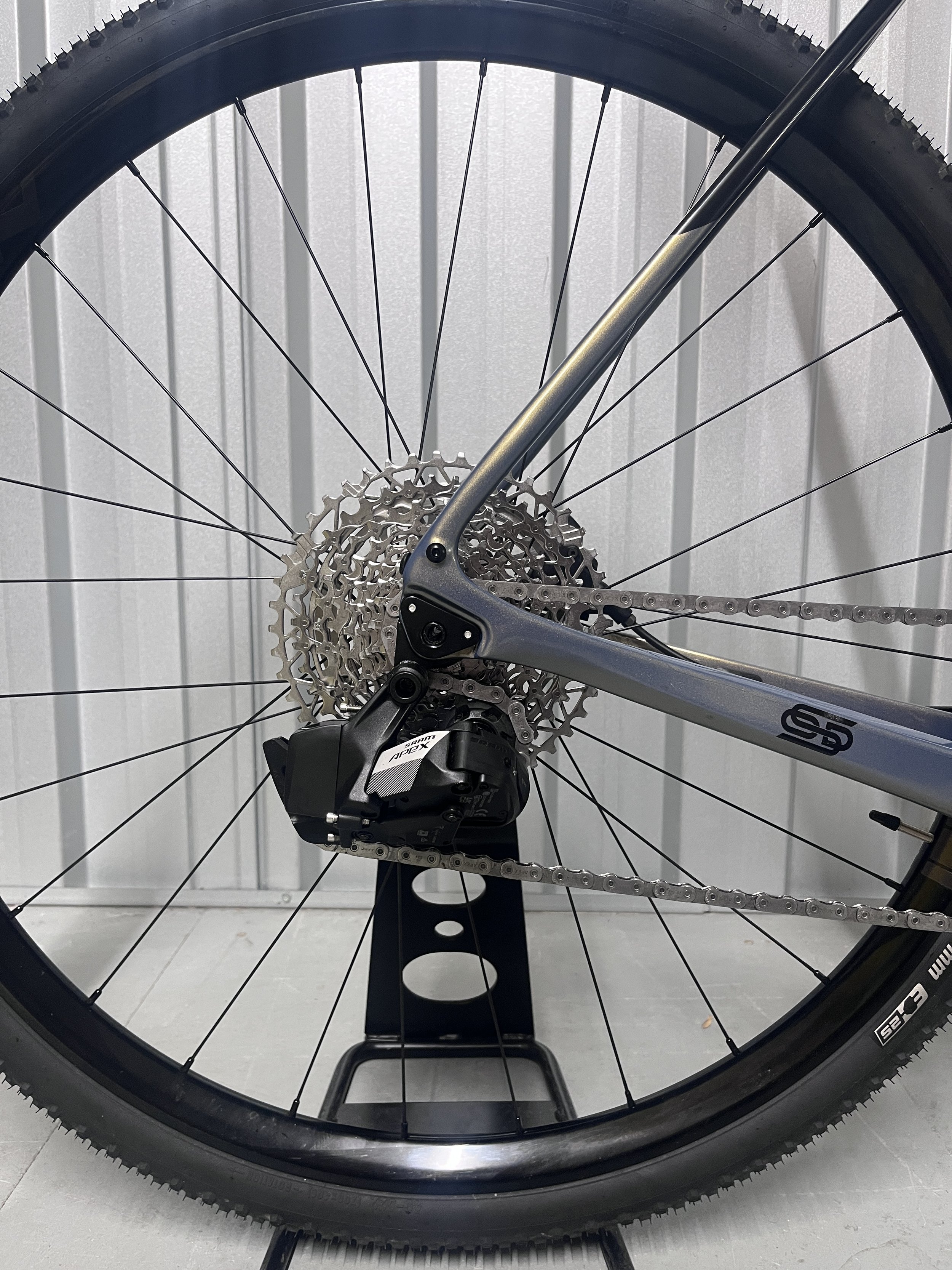 2026 Orro Terra C Apex AXS Full Carbon Road Bike