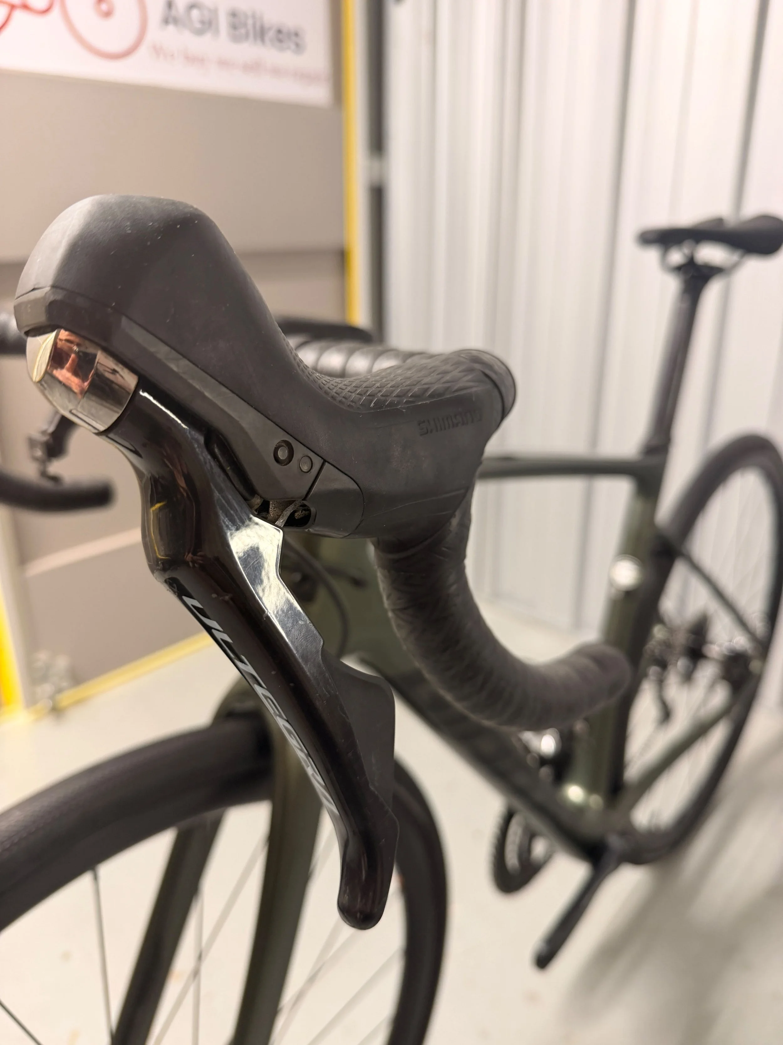 2021 Giant Defy Advanced 1 Full Carbon Road Bike