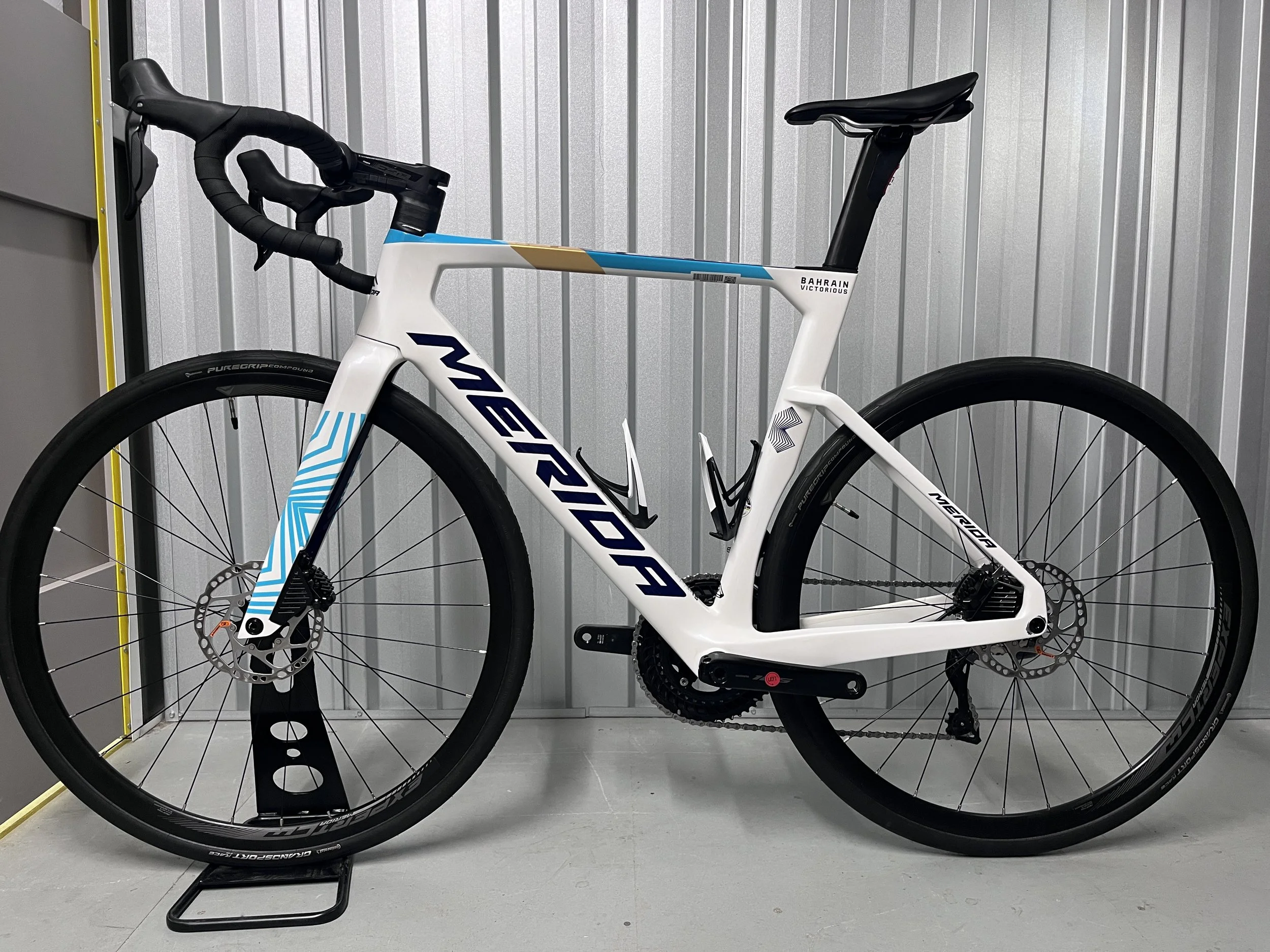 2024 Merida Reacto 6000 105 DI2 Full Carbon Road Bike