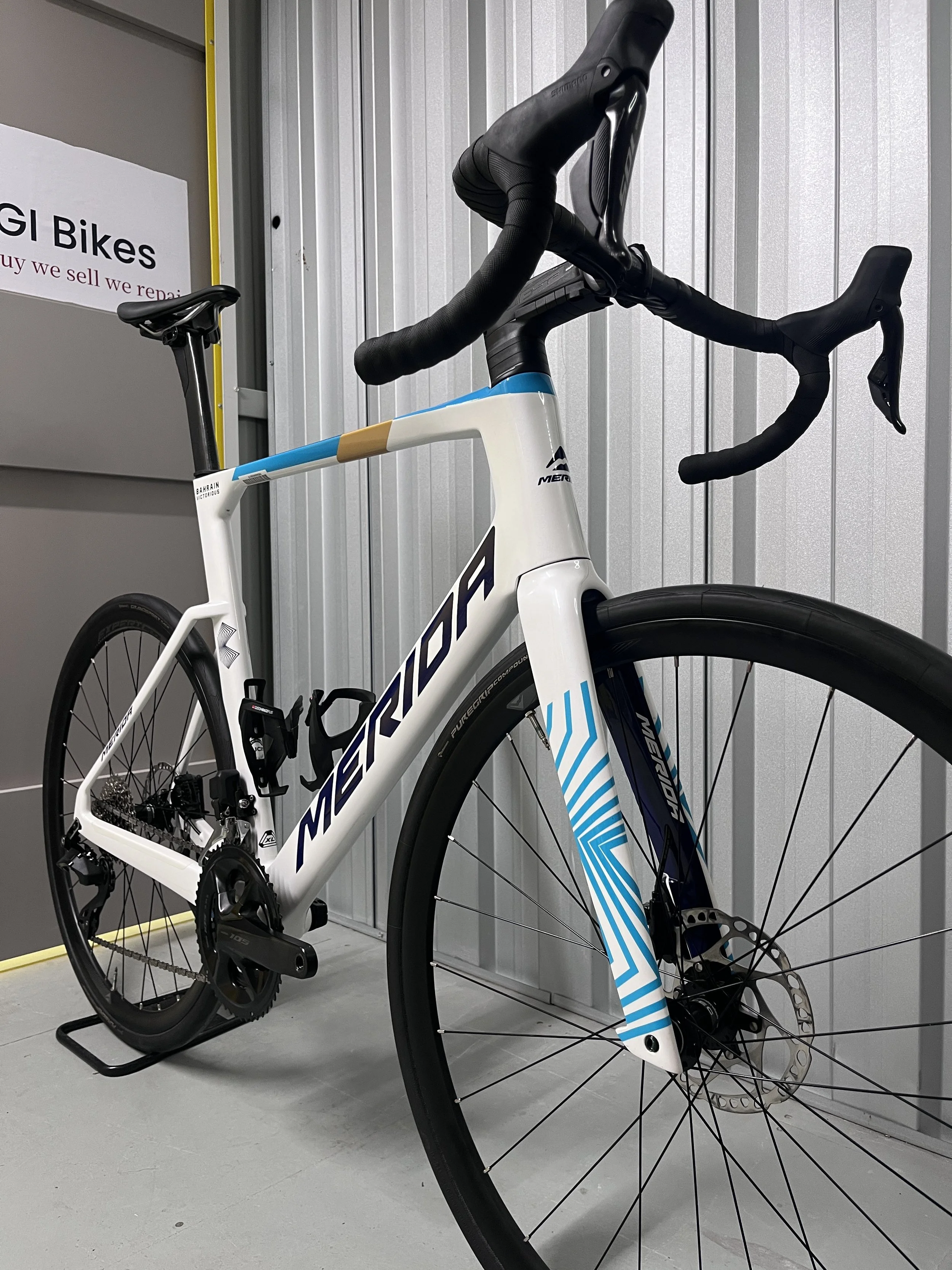 2024 Merida Reacto 6000 105 DI2 Full Carbon Road Bike