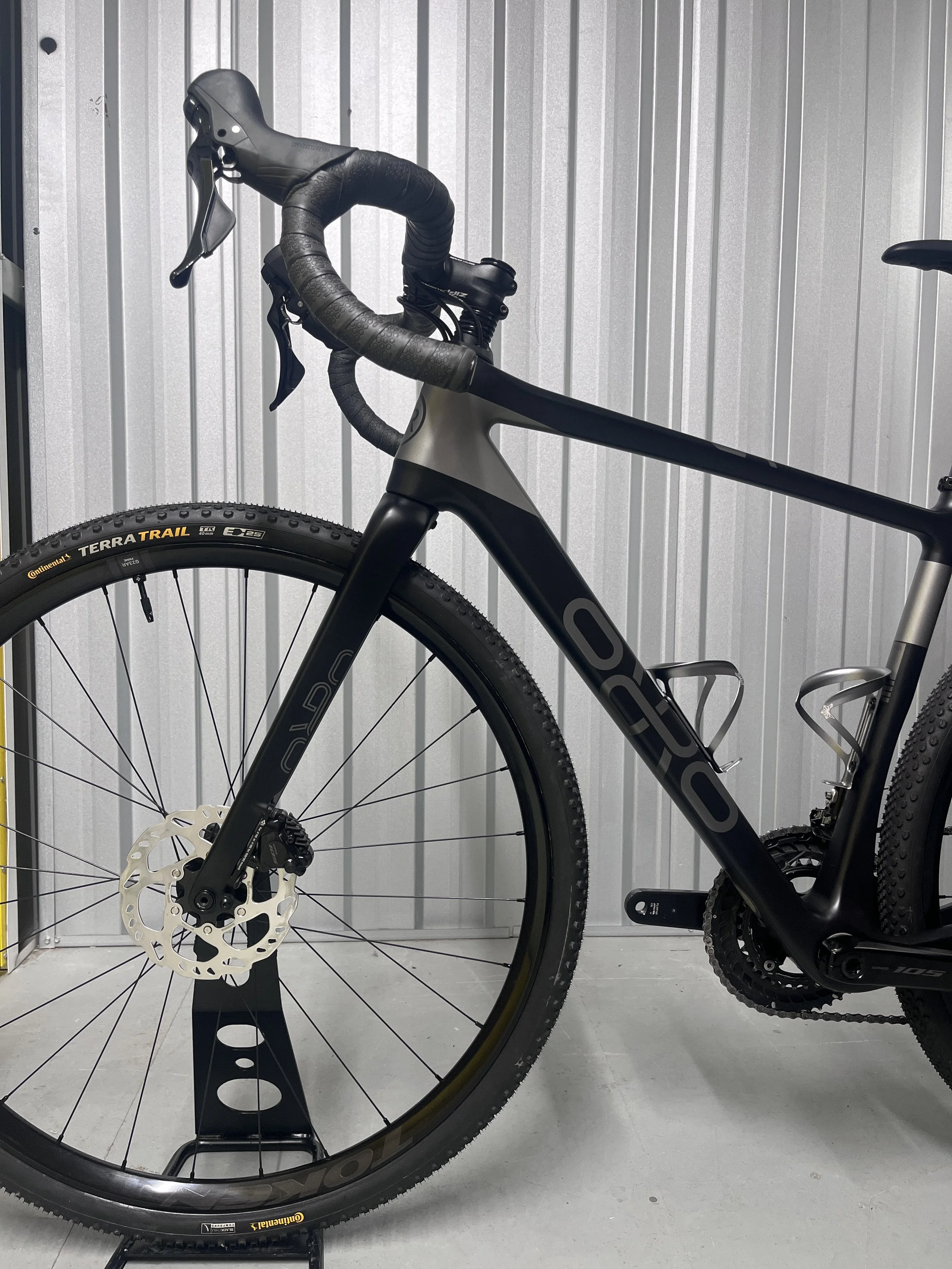 2024 Orro Terra C 105 Hydro Full Carbon Gravel Bike