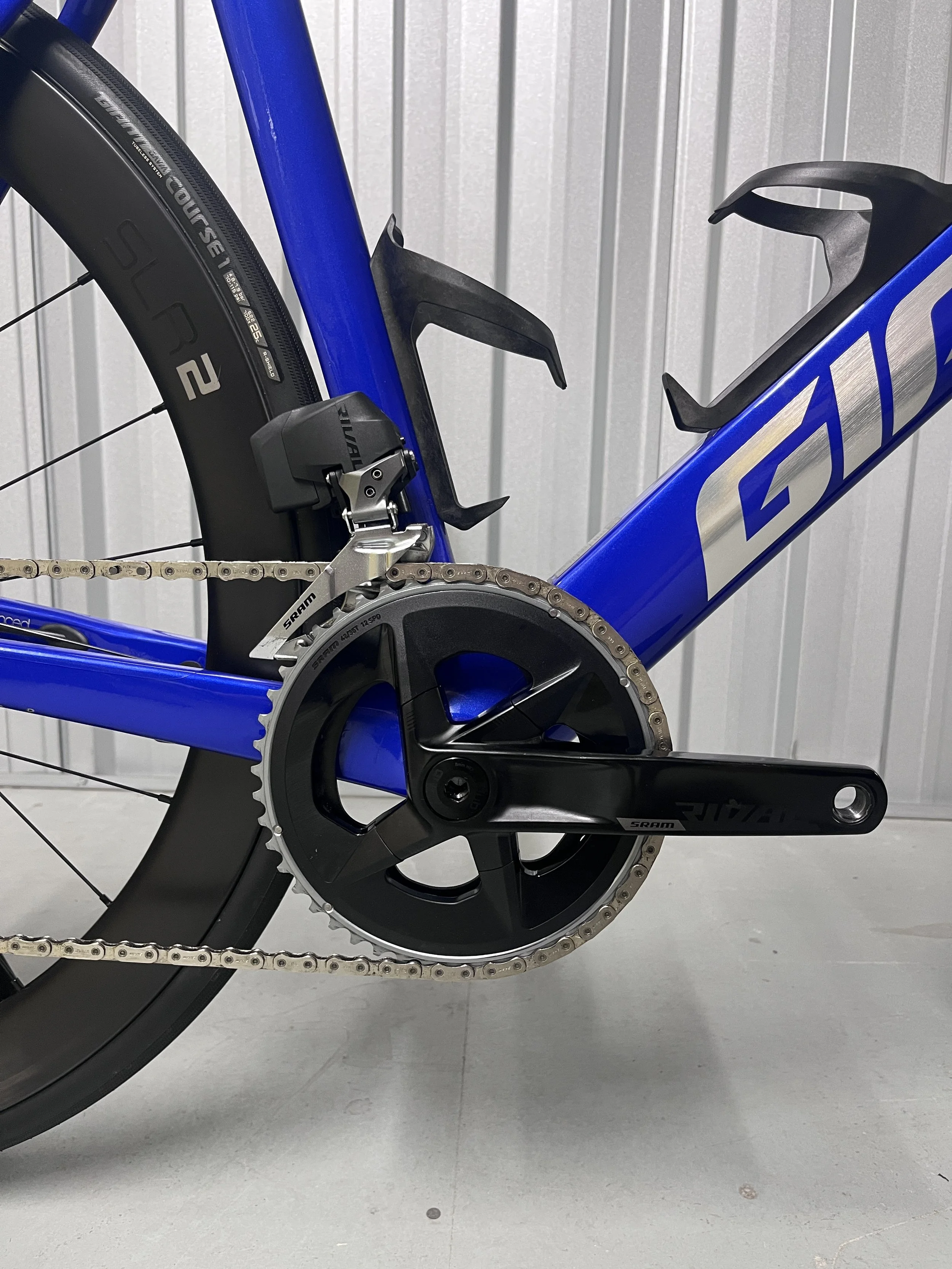 2024 Giant Propel Advanced 2 SRAM Rival AXS Full Carbon Road Bike