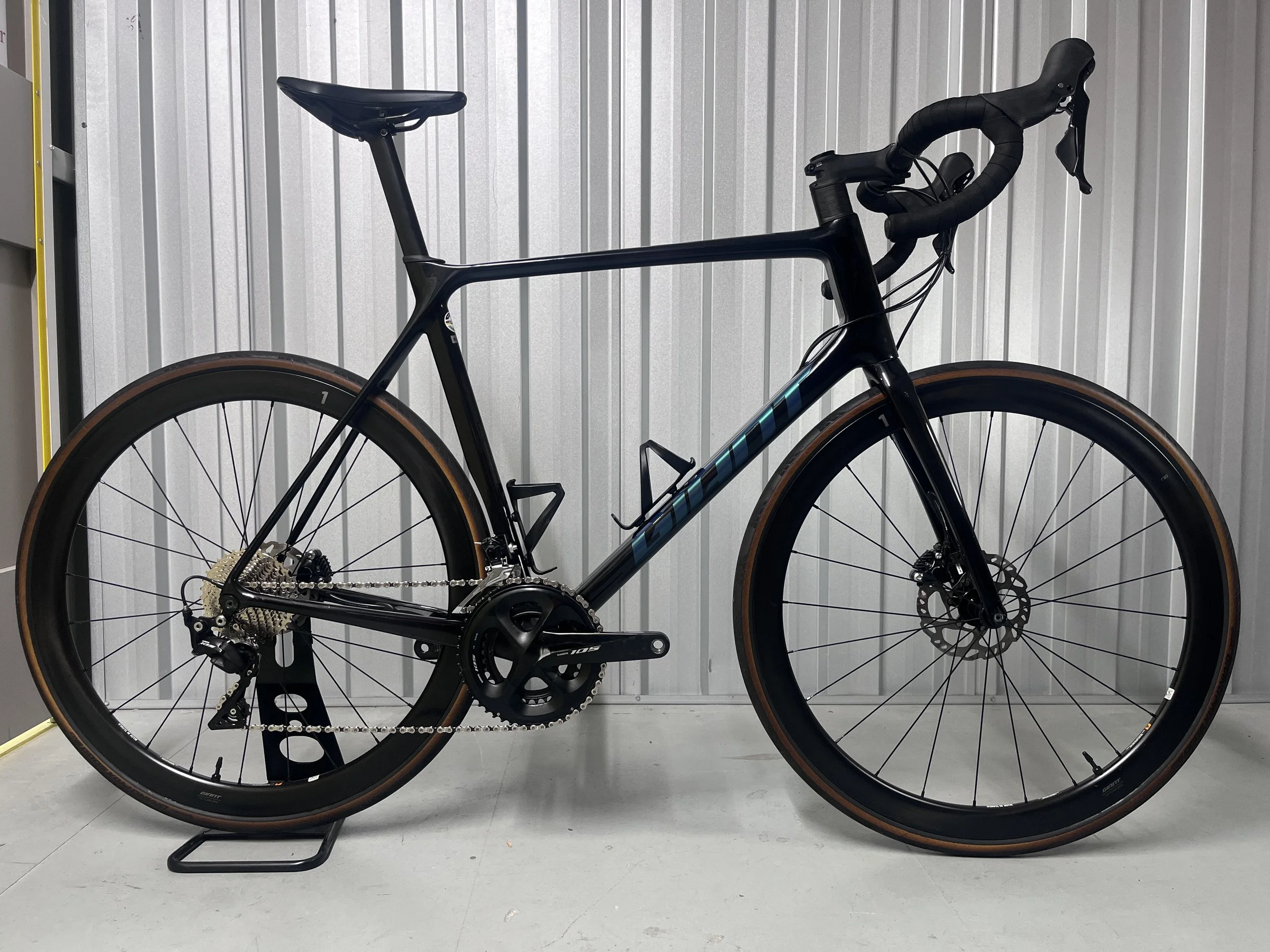 2021 Giant Advanced TCR Pro 2 Full Carbon Road Bike