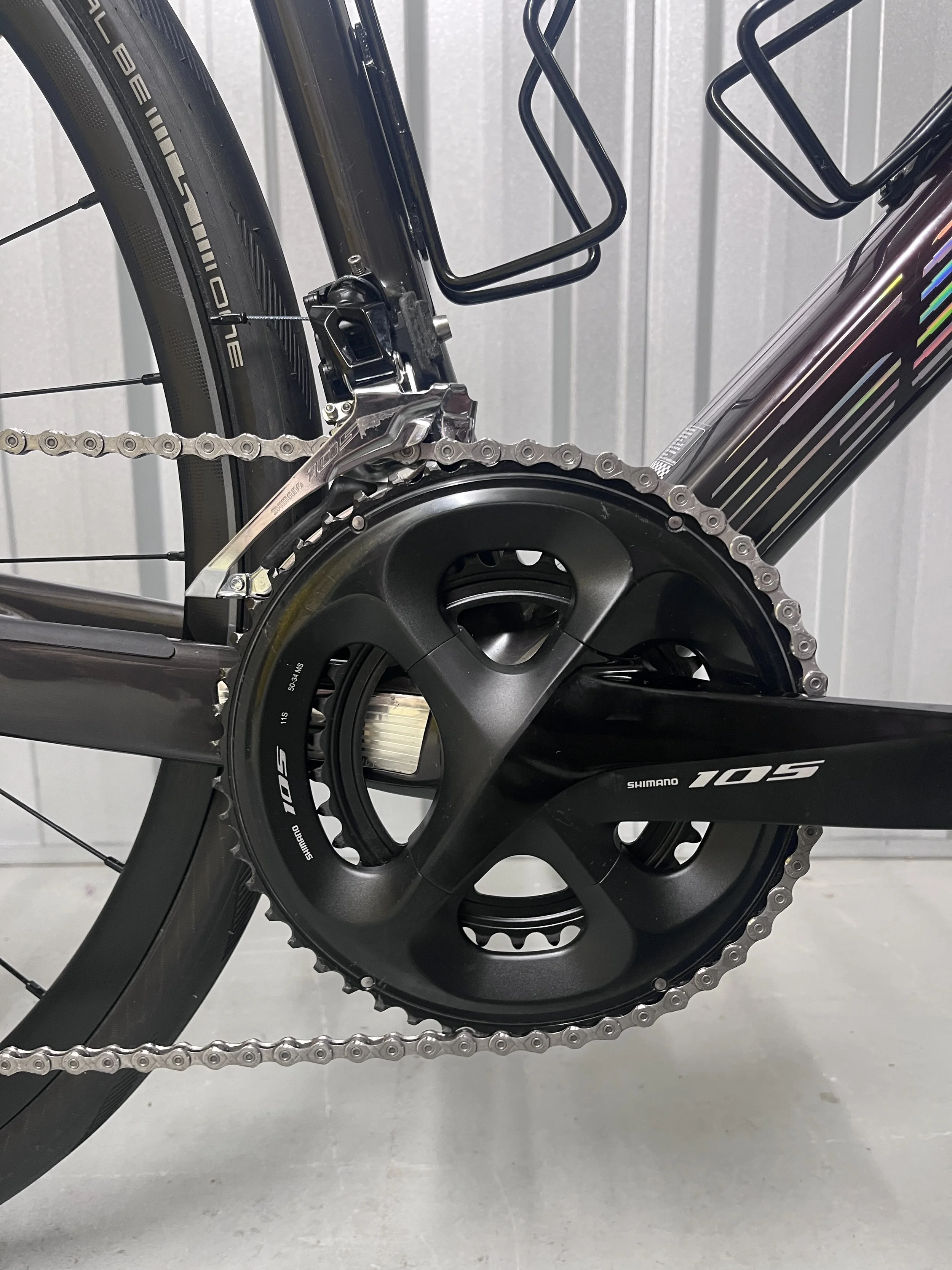 2023 Scott Addict 30 Full Carbon Road Bike