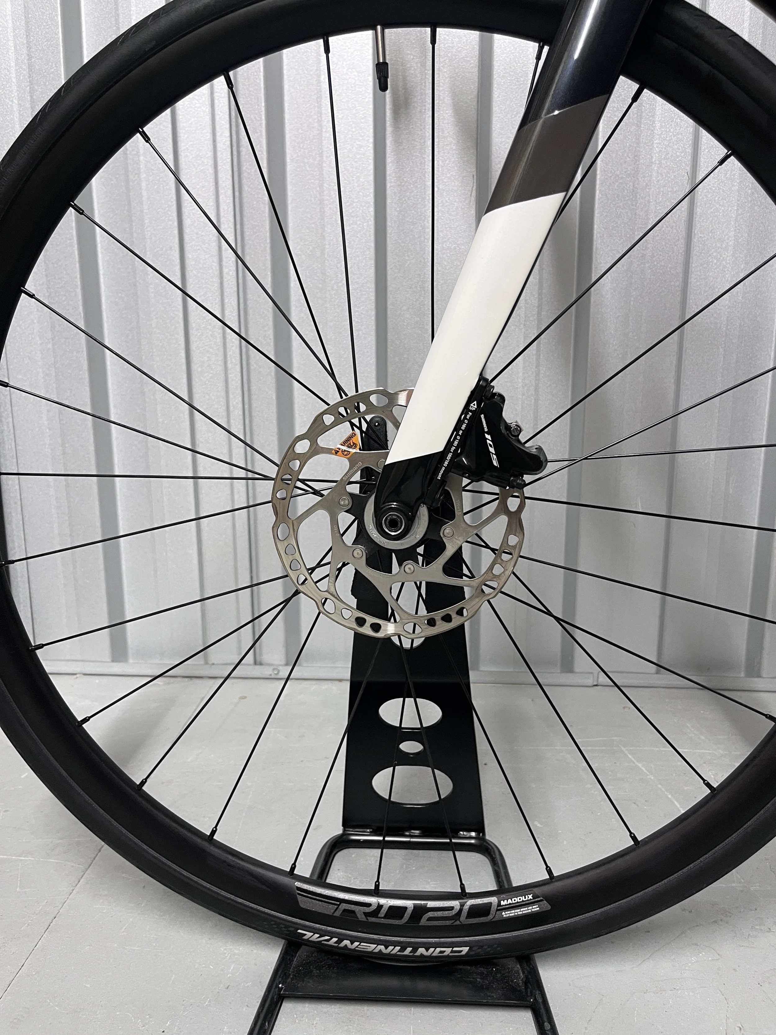 2022 Cannondale Supersix Evo Disc Full Carbon Road Bike