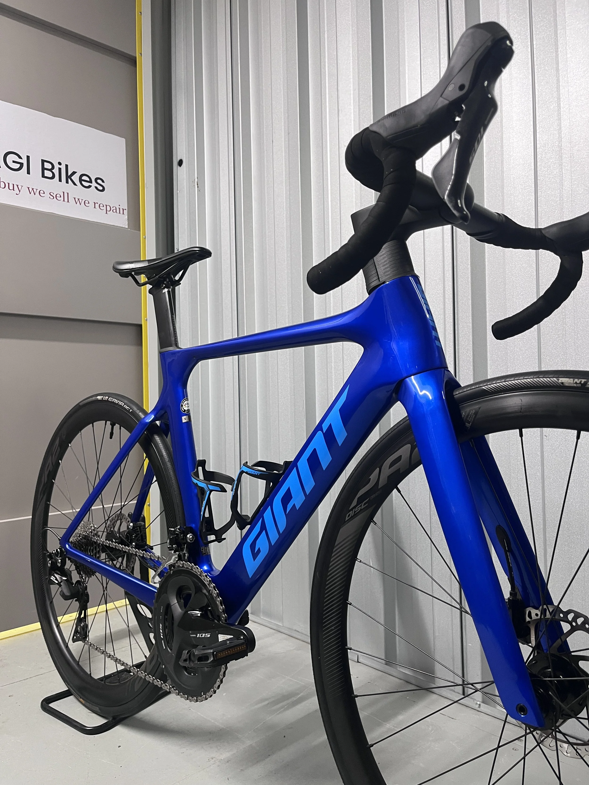 2020 Giant Propel Advanced 2 Full Carbon Road Bike