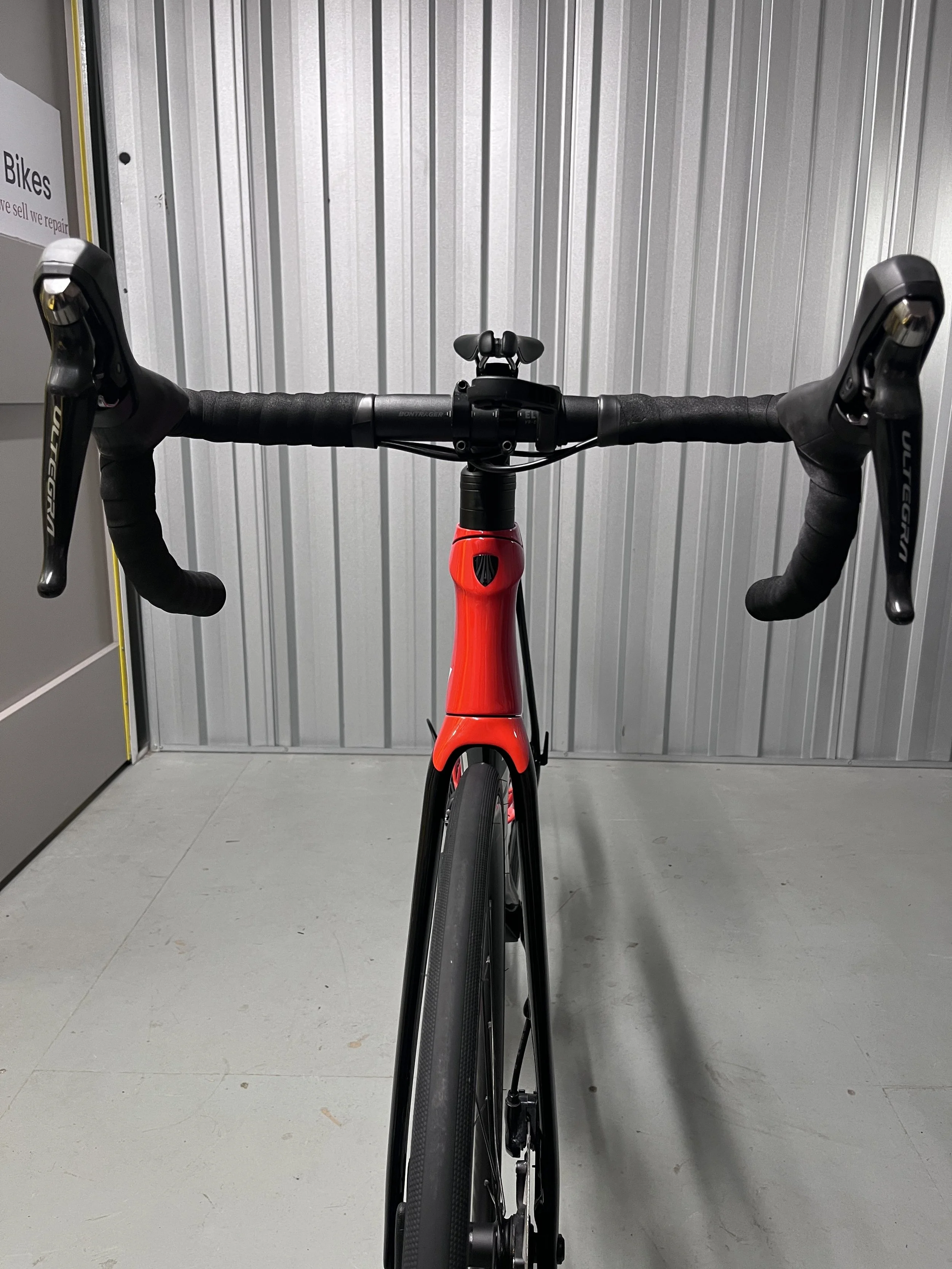 2022 Trek Émonda SL6 Disc Full Carbon Road Bike