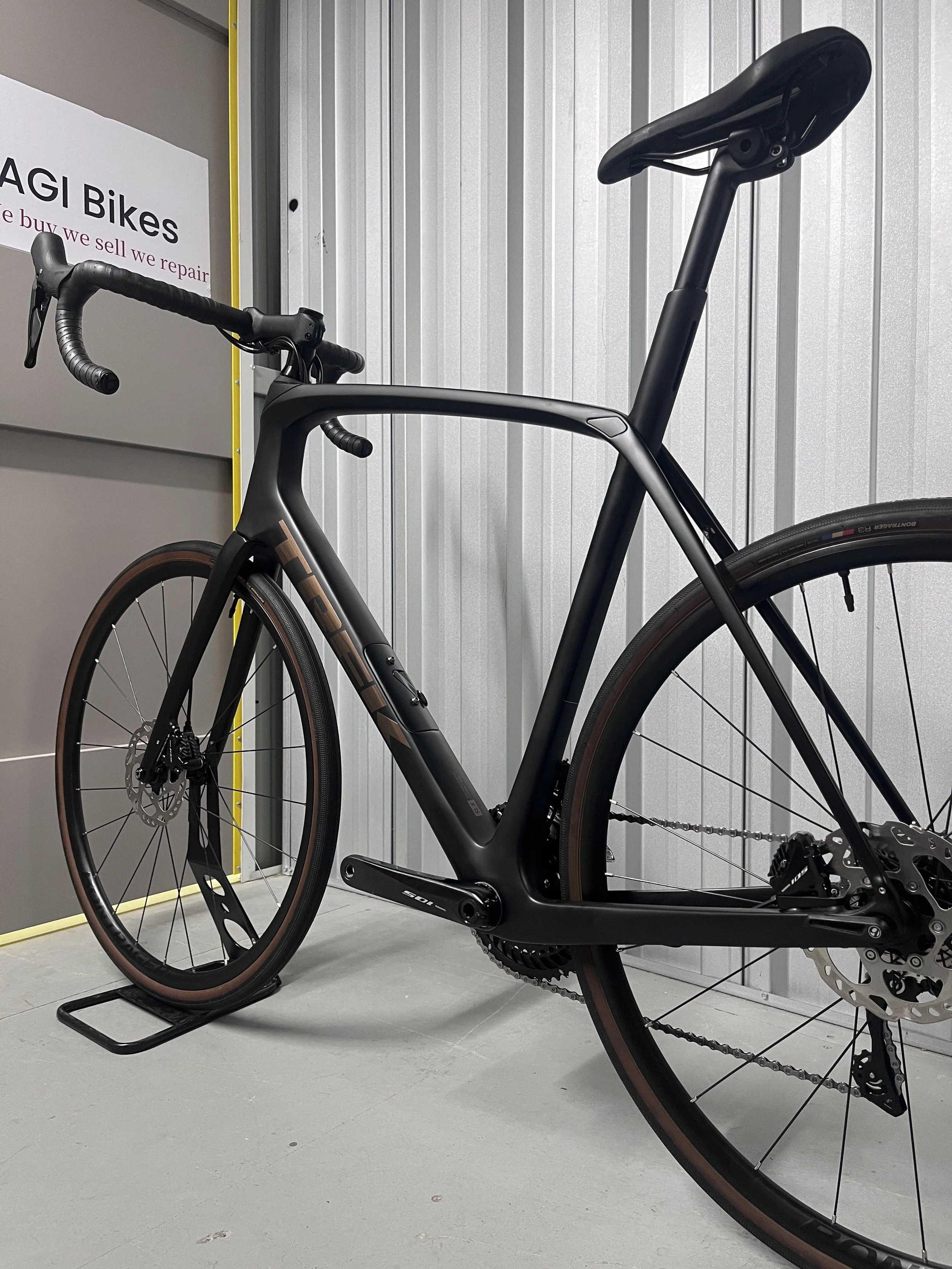 2023 Trek Domane SL5 Gen 3 Full Carbon Road Bike