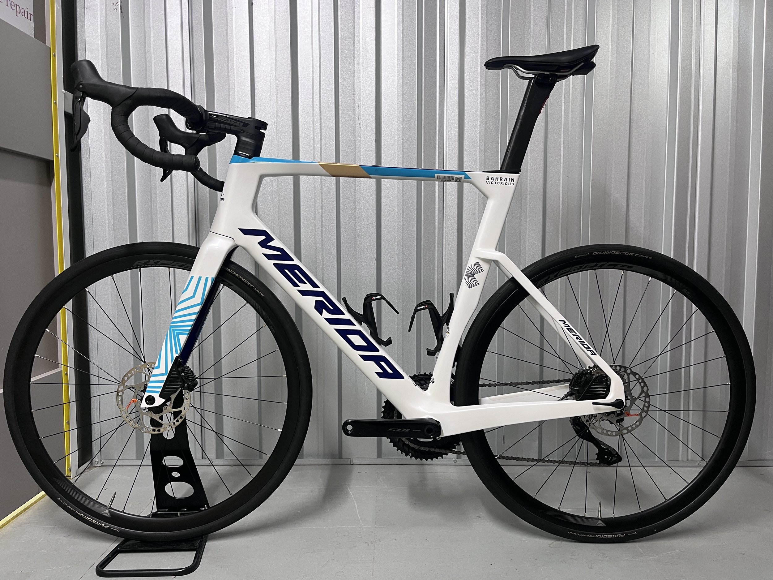 2024 Merida Reacto 6000 105 DI2 Full Carbon Road Bike