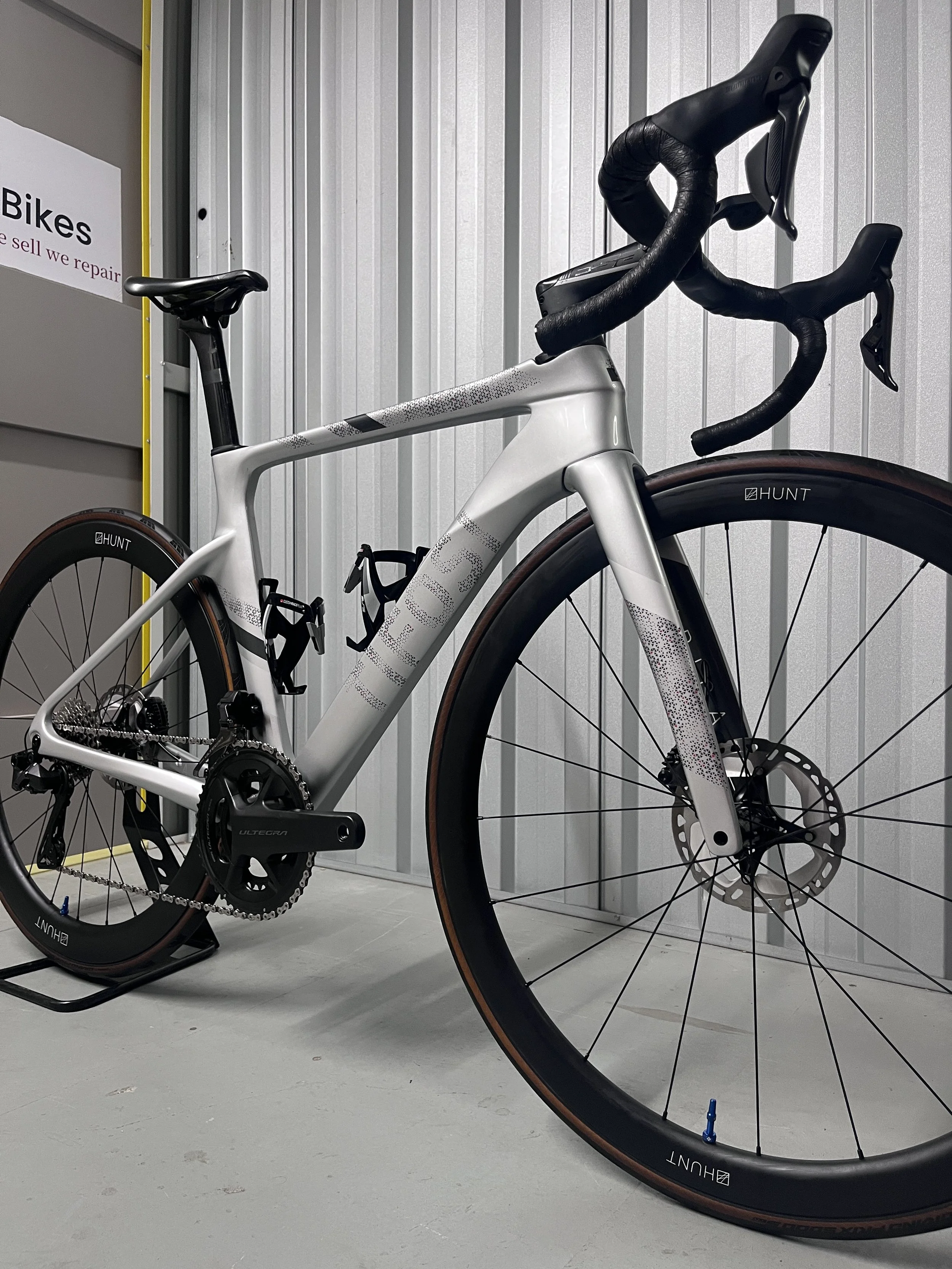 2023 Tifosi Auriga Disc Ultegra Di2 Full Carbon Road Bike