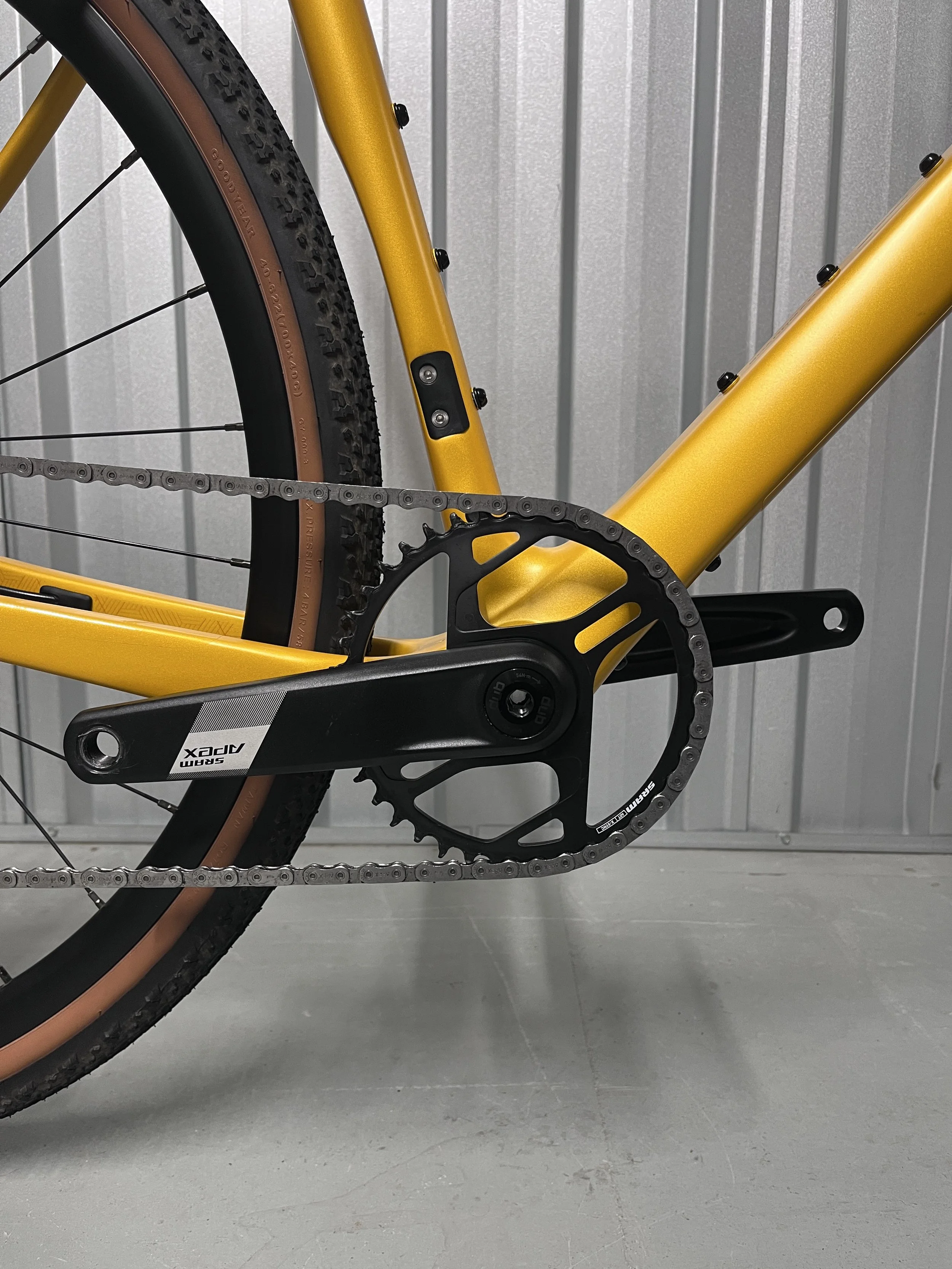 2025 Boardman ADV 9.2 SRAM AXS Full Carbon Gravel Bike