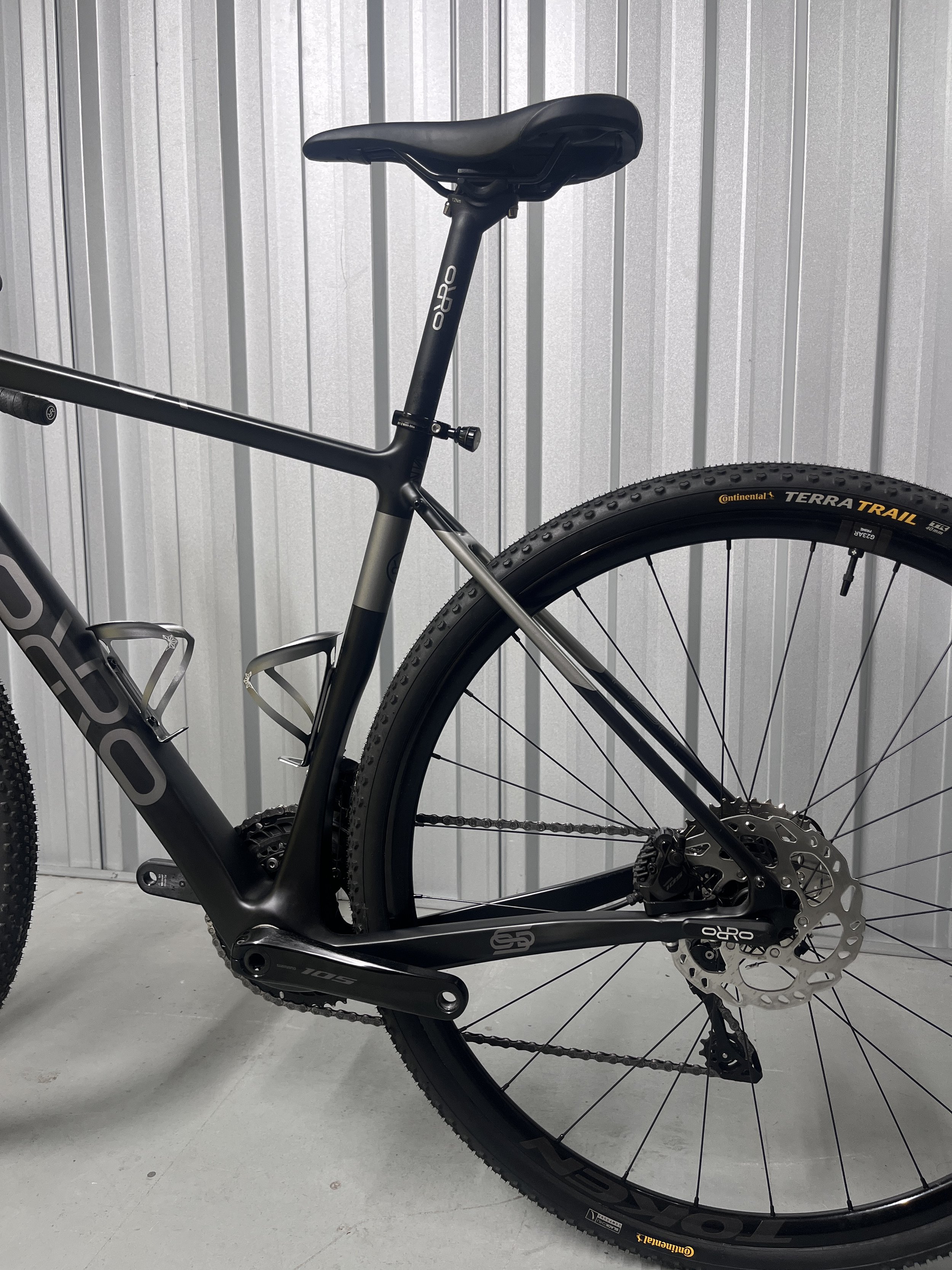 2024 Orro Terra C 105 Hydro Full Carbon Gravel Bike