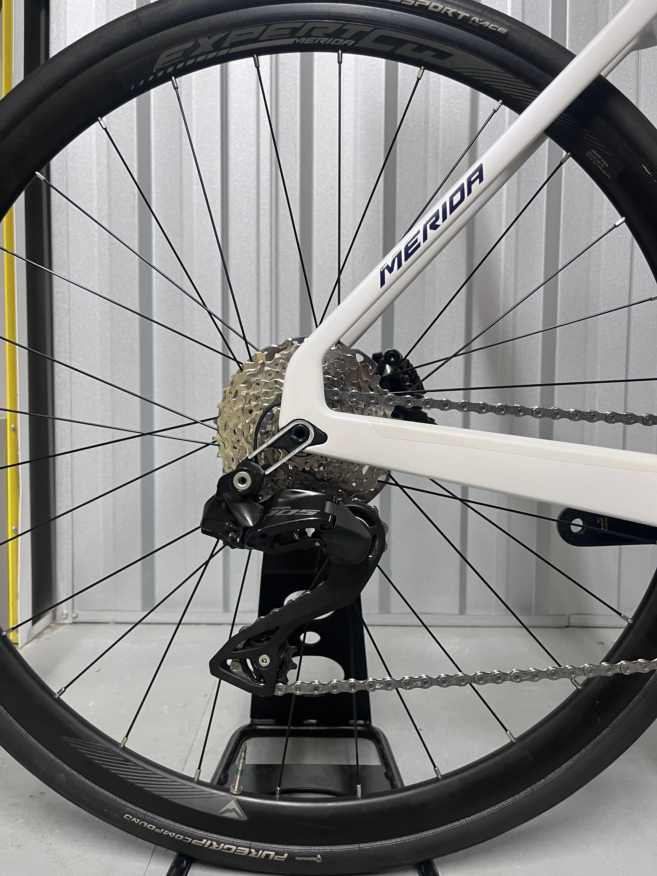 2024 Merida Reacto 6000 105 DI2 Full Carbon Road Bike