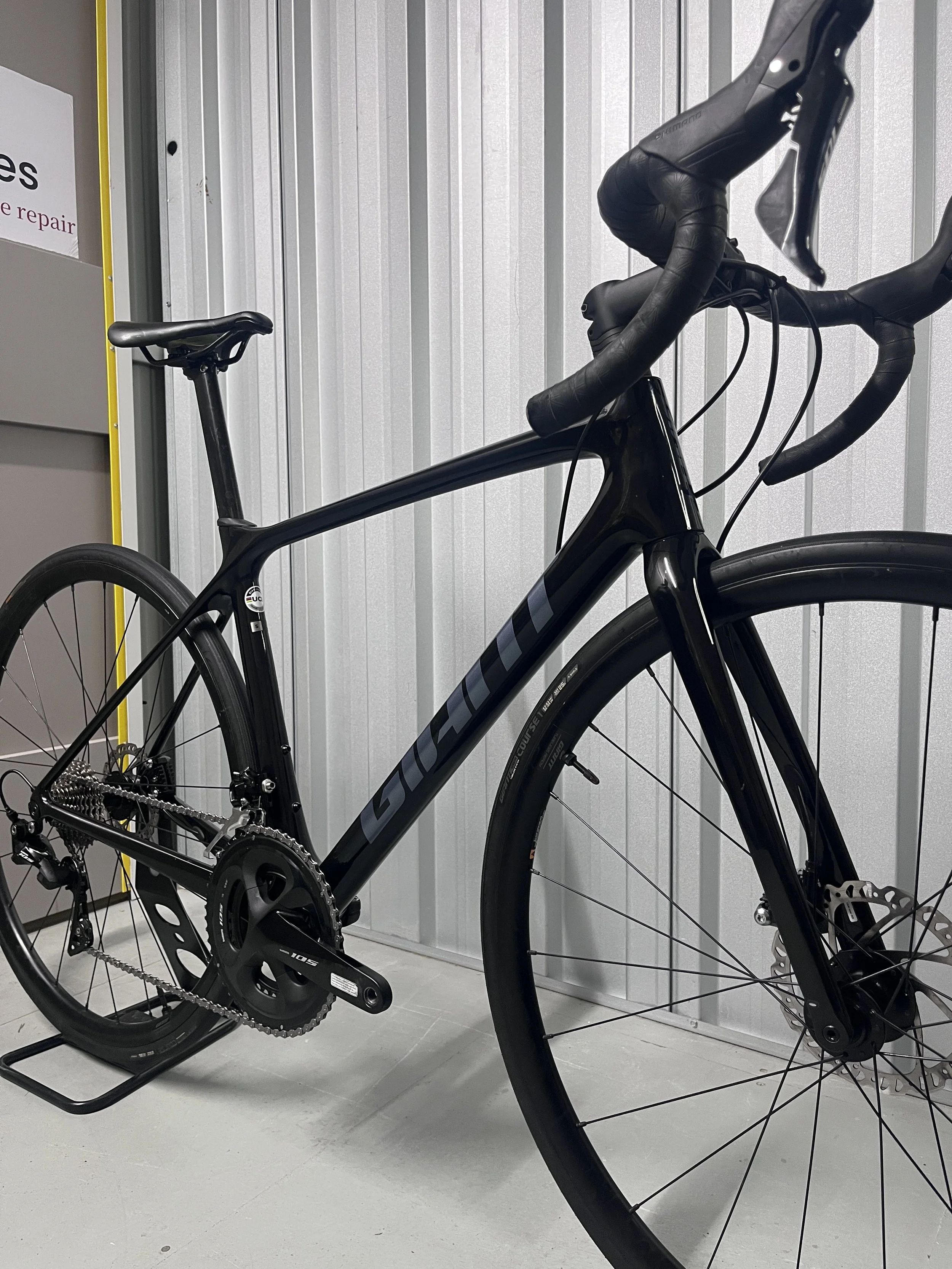 2022 Giant TCR Advanced 2 Full Carbon Road Bike