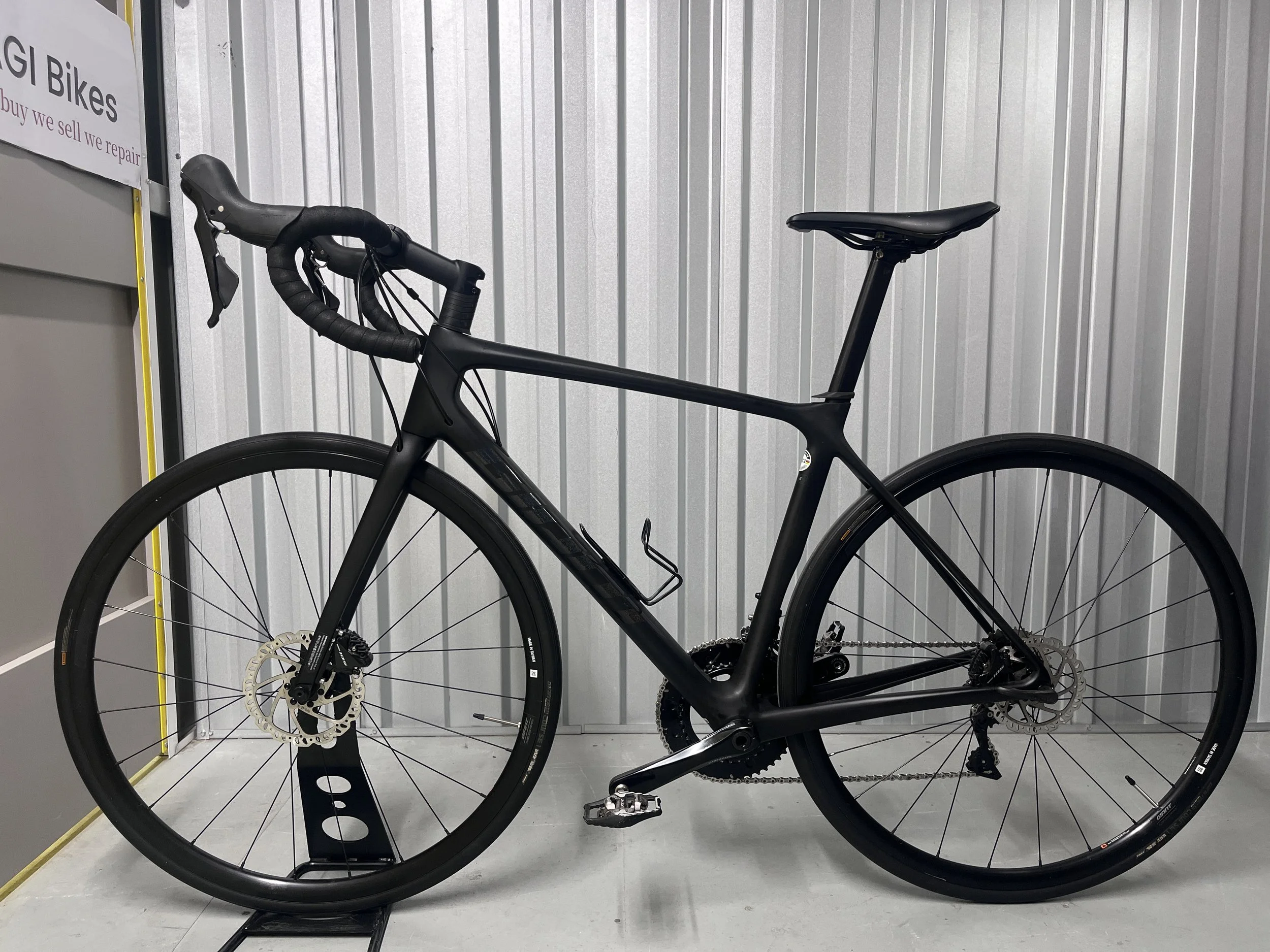 Giant TCR Advanced 2 Full Carbon Road Bike