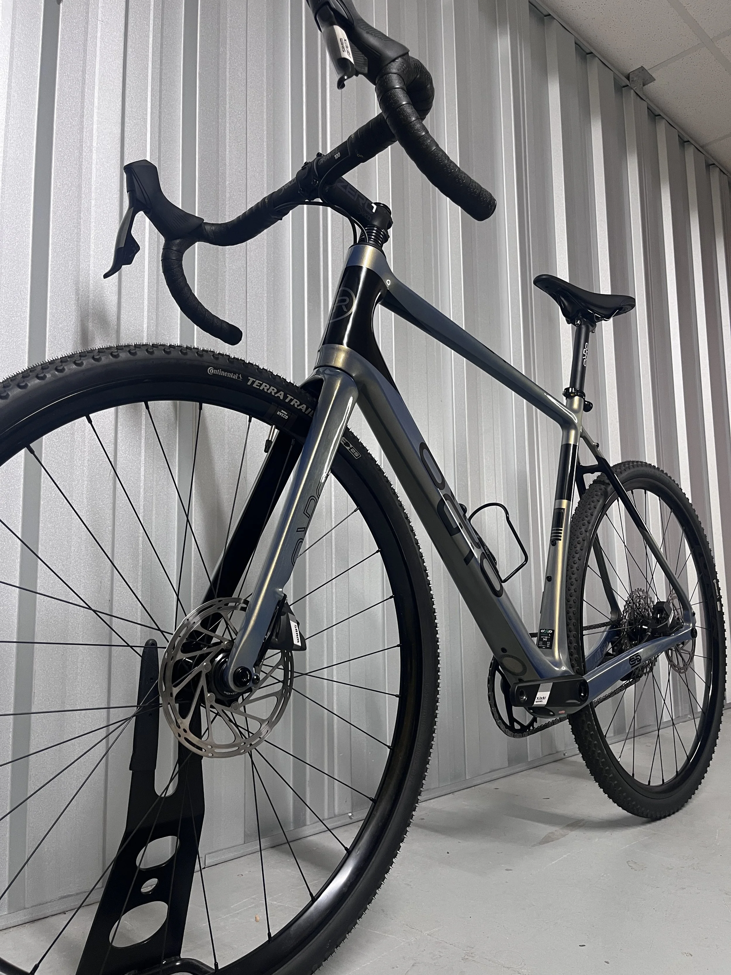 2026 Orro Terra C Apex AXS Full Carbon Road Bike
