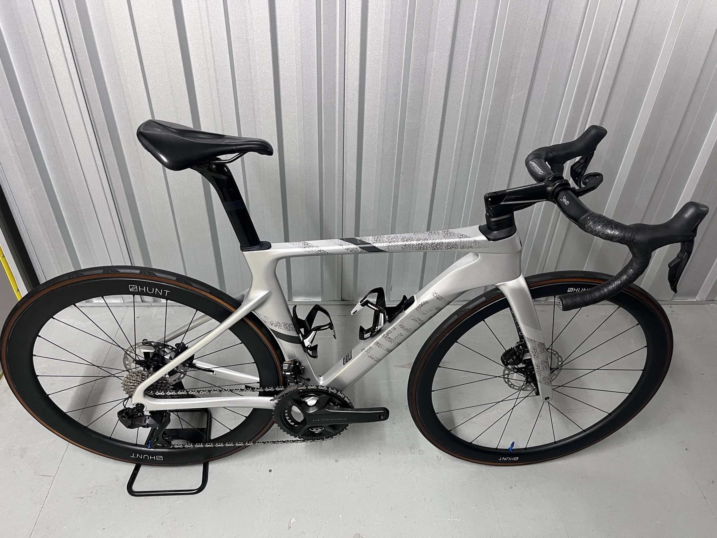 2023 Tifosi Auriga Disc Ultegra Di2 Full Carbon Road Bike
