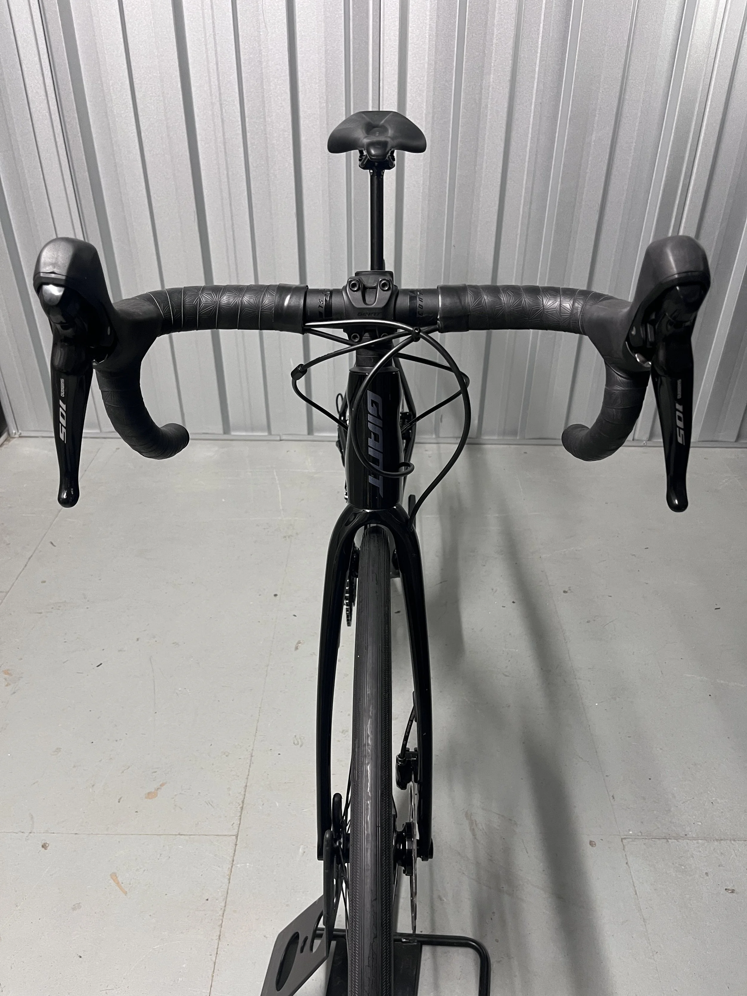 2022 Giant TCR Advanced 2 Full Carbon Road Bike