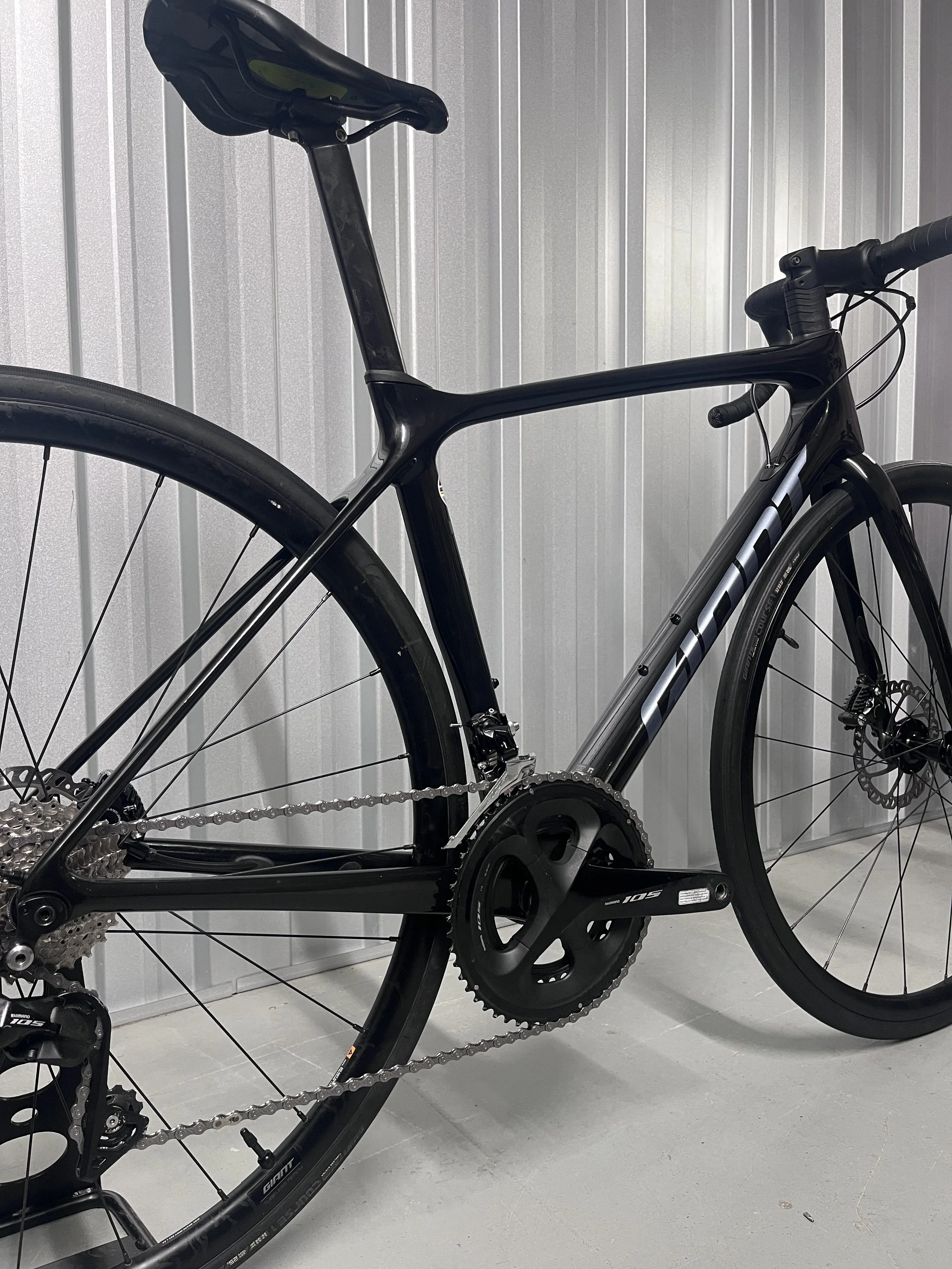 2022 Giant TCR Advanced 2 Full Carbon Road Bike