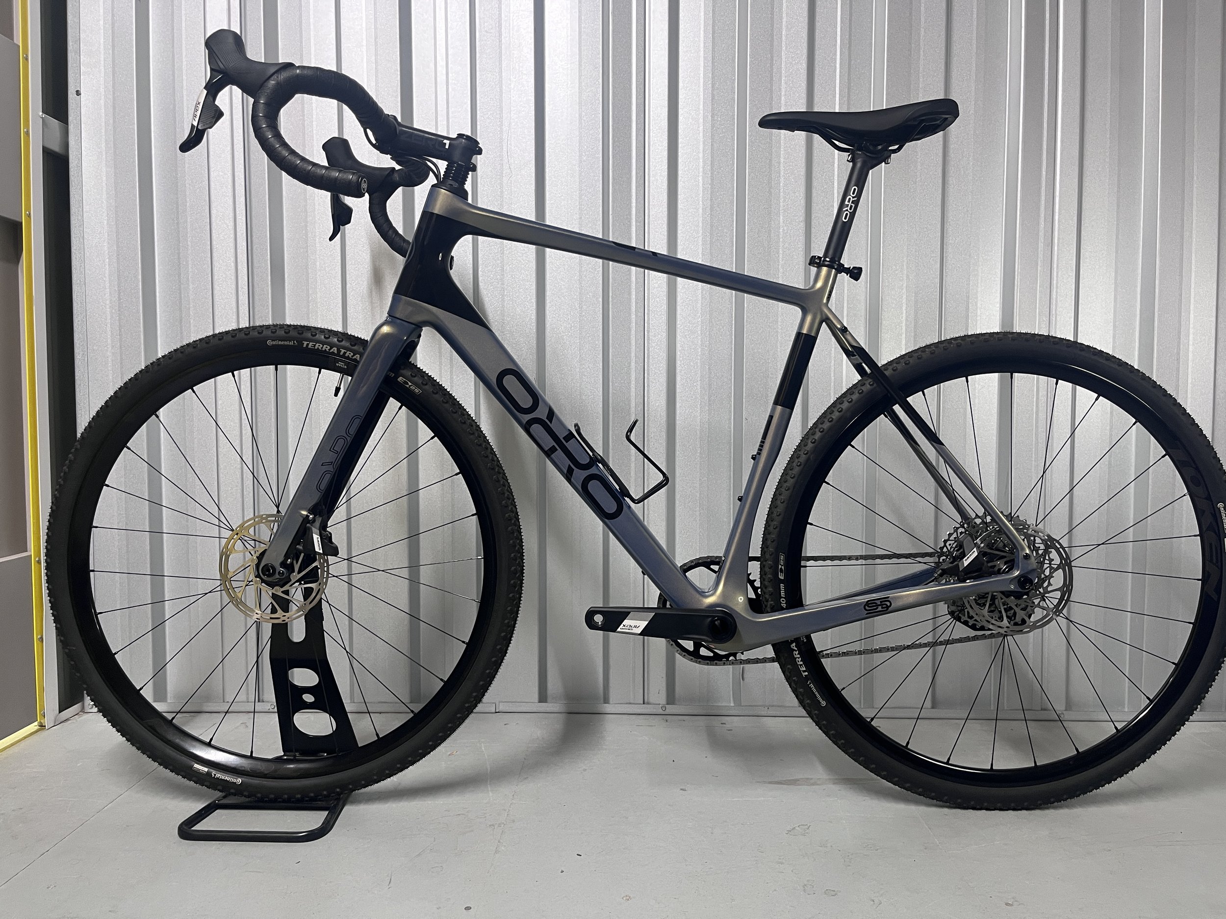 2026 Orro Terra C Apex AXS Full Carbon Road Bike