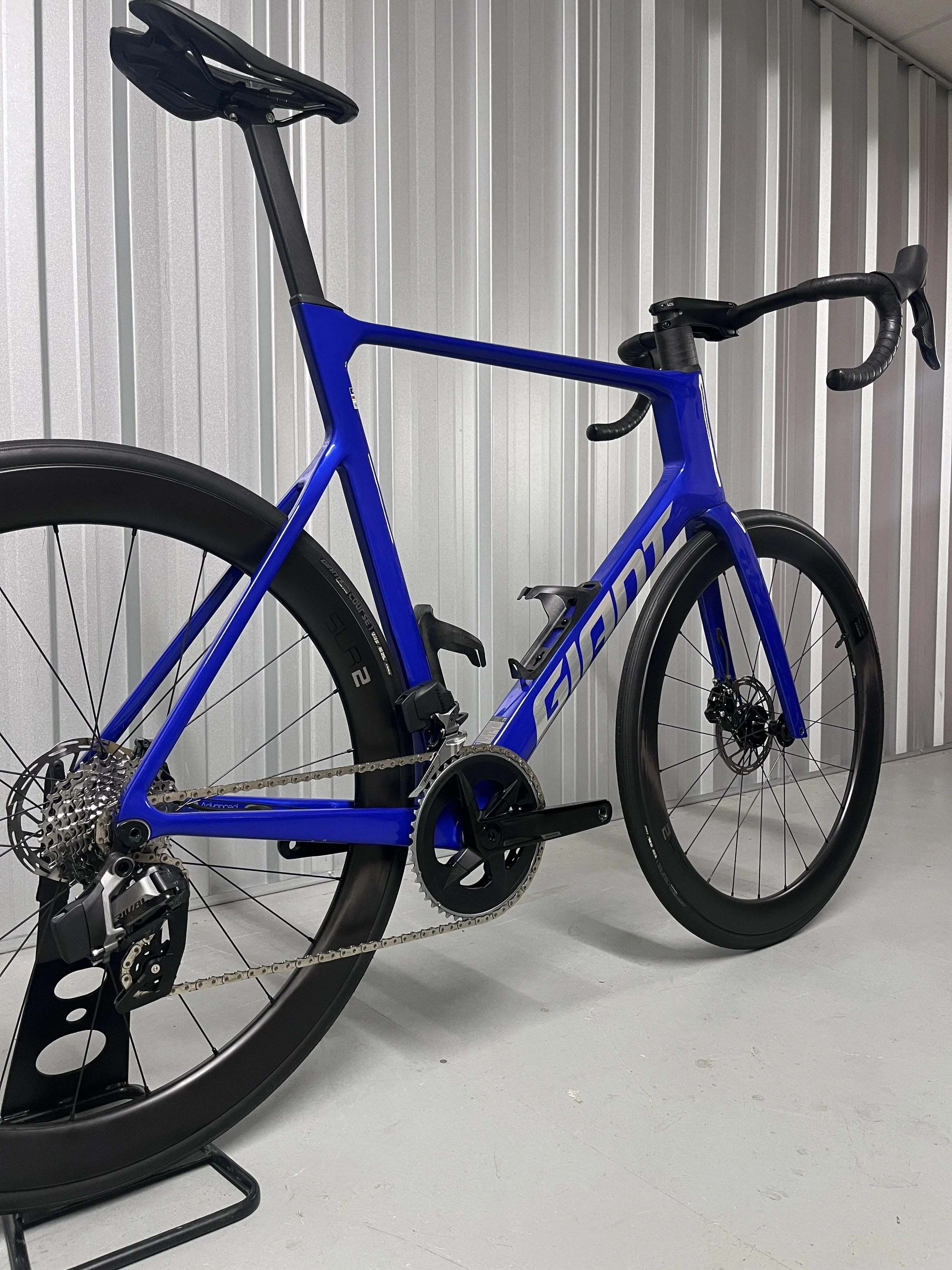 2024 Giant Propel Advanced 2 SRAM Rival AXS Full Carbon Road Bike