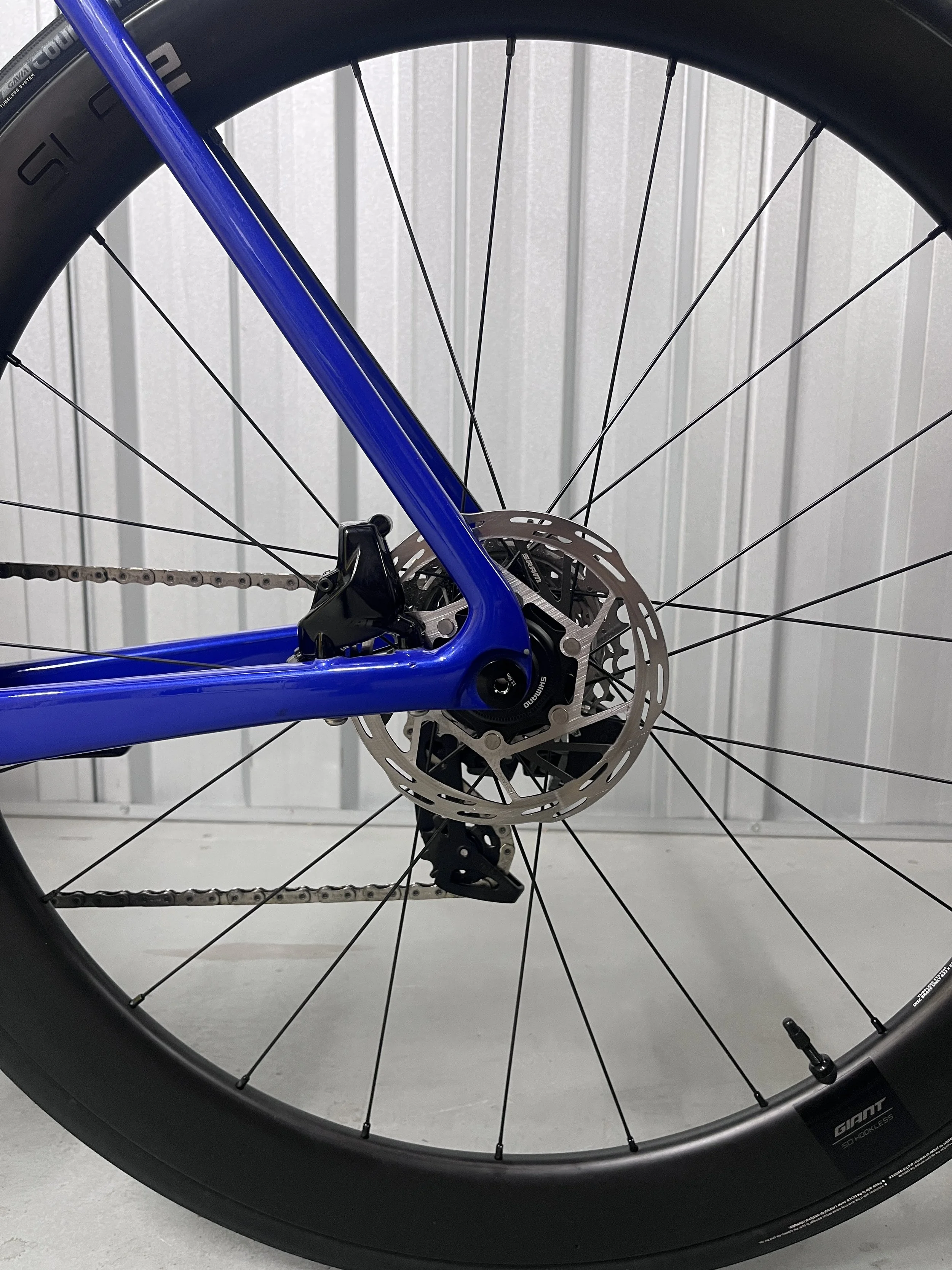 2024 Giant Propel Advanced 2 SRAM Rival AXS Full Carbon Road Bike