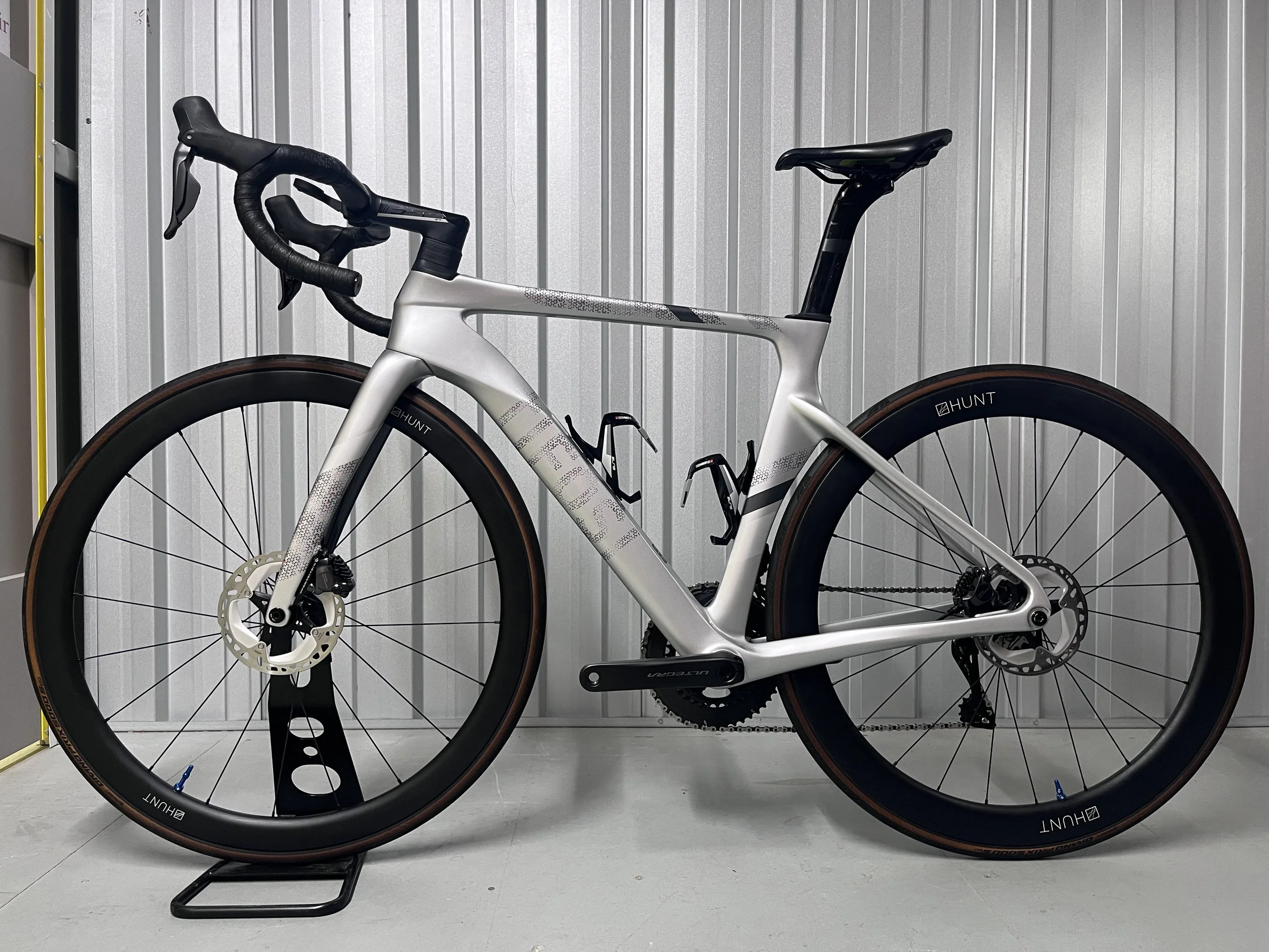 2023 Tifosi Auriga Disc Ultegra Di2 Full Carbon Road Bike
