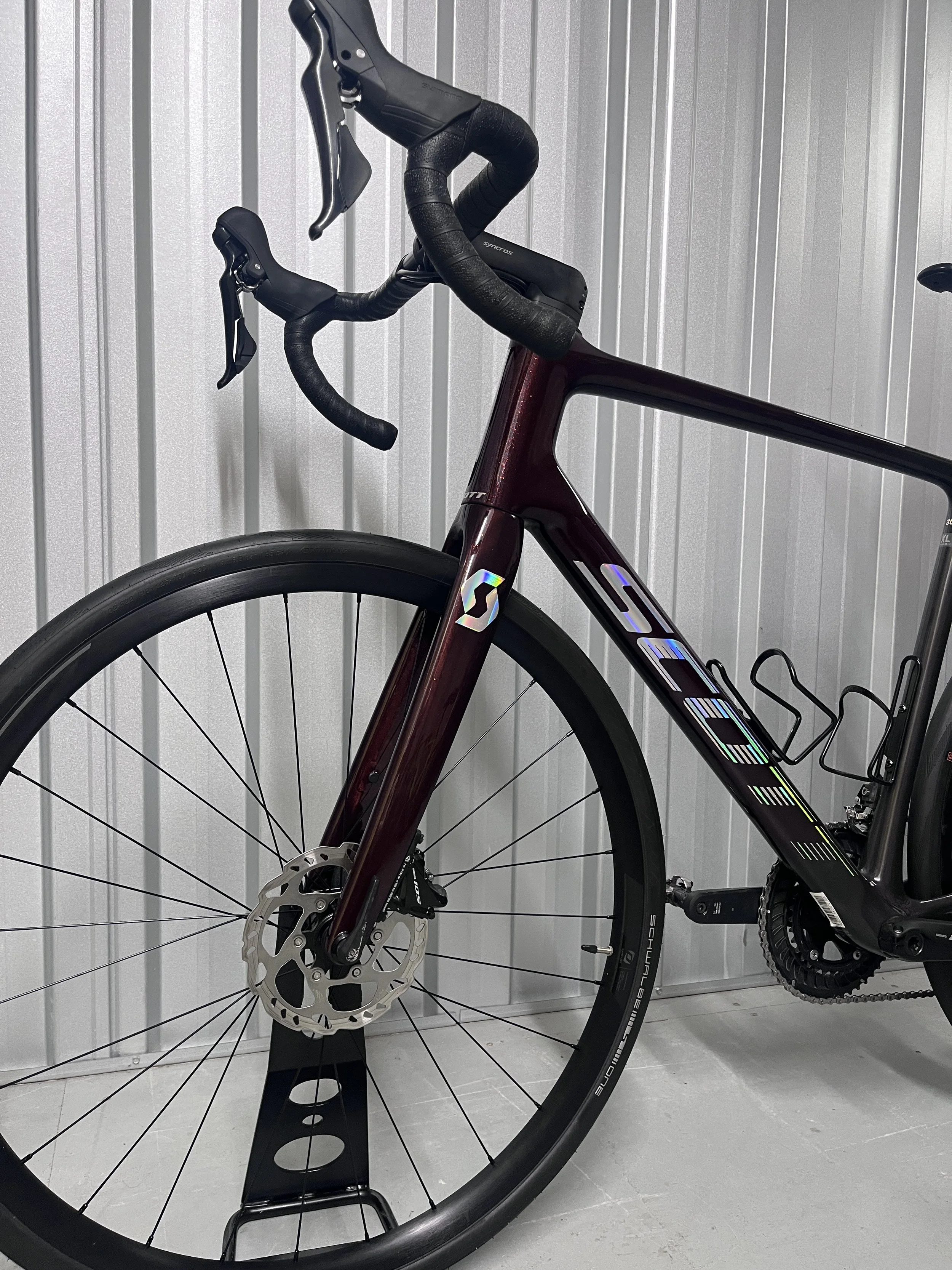 2023 Scott Addict 30 Full Carbon Road Bike