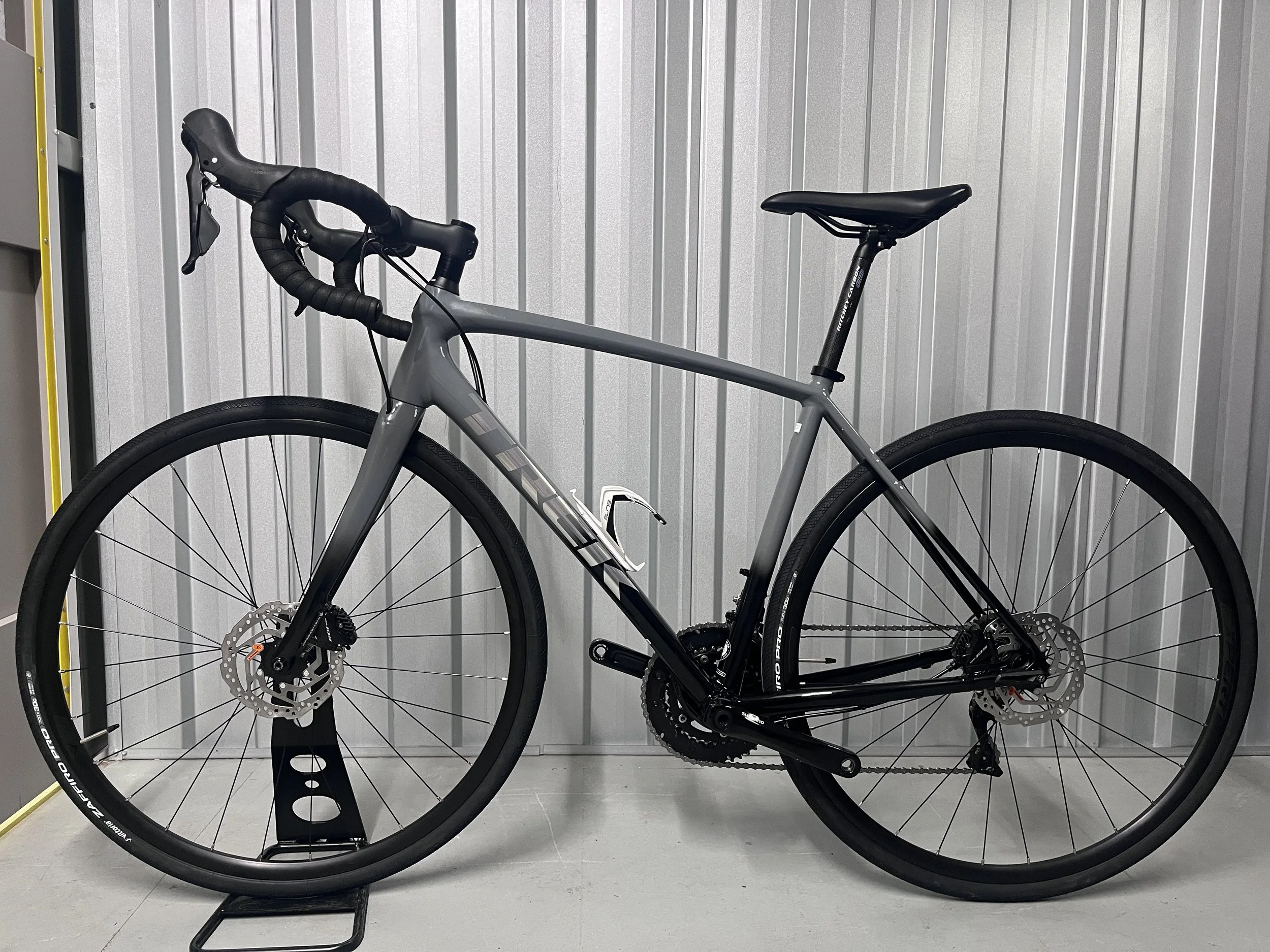 2021 Trek Emonda ALR 5 Road Bike