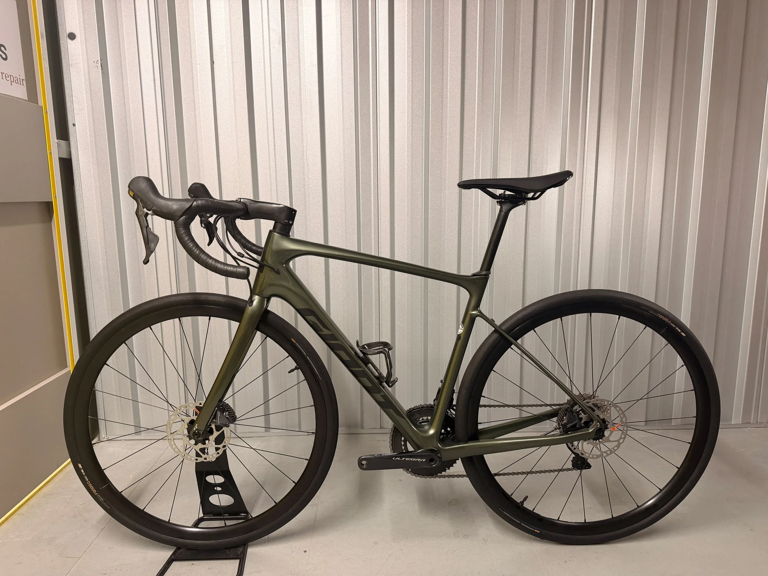 2021 Giant Defy Advanced 1 Full Carbon Road Bike